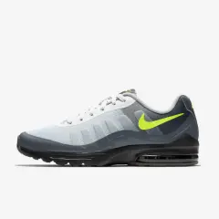 Air Max Invigor