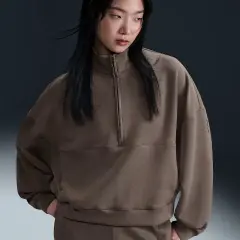 Nike 24.7 ImpossiblySoft Dri-FIT Oversized 1/2-Zip Top