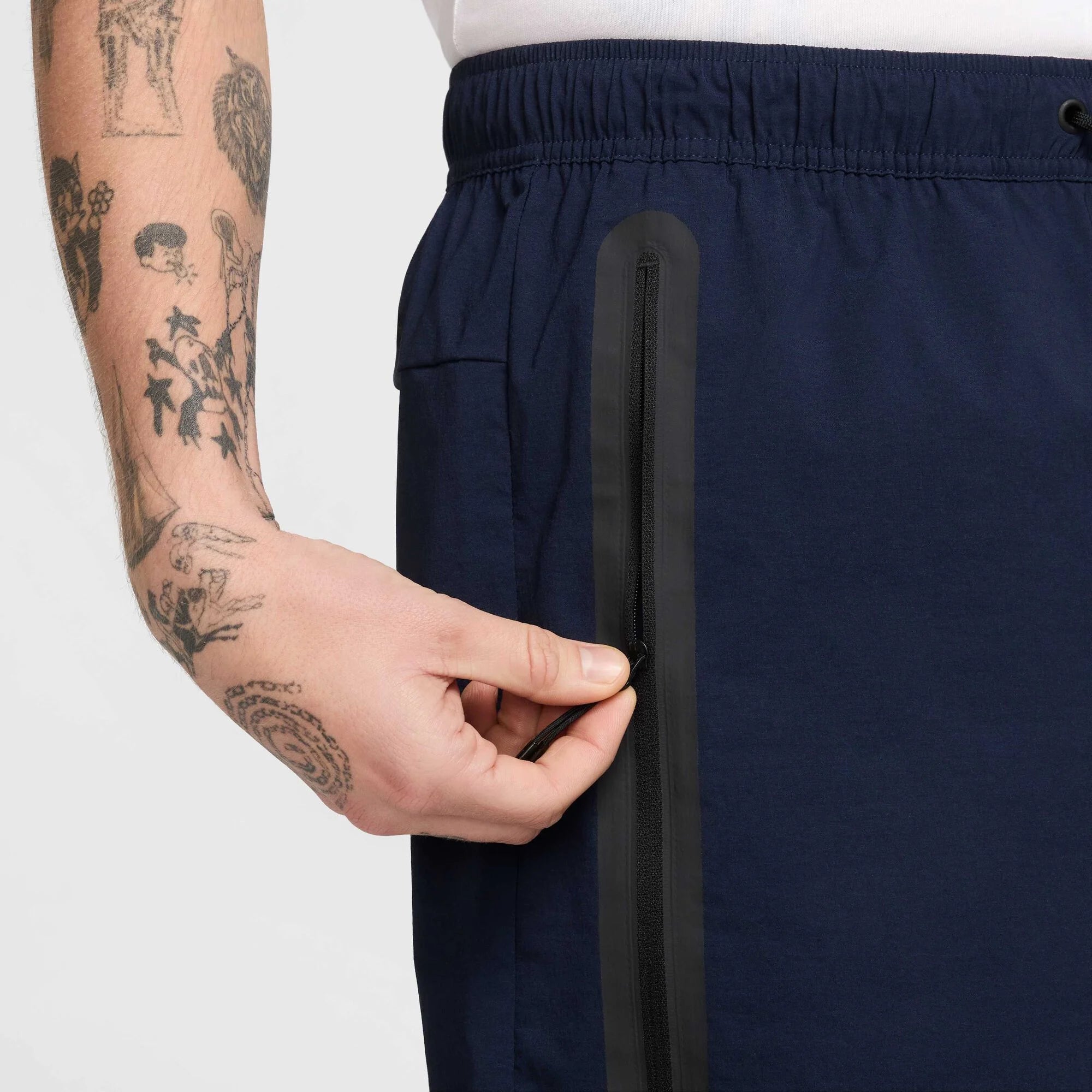 Мъжки къс панталон Nike Tech Woven Shorts - HQ0470-451 детайл джоб цип