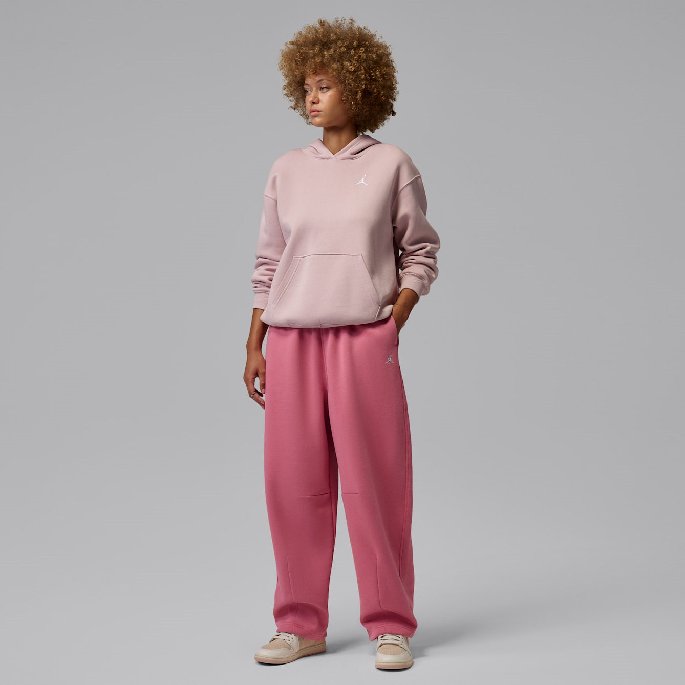 Дамски панталон Jordan Brooklyn Wide-Leg Trousers - IM7301-667 модел отпред