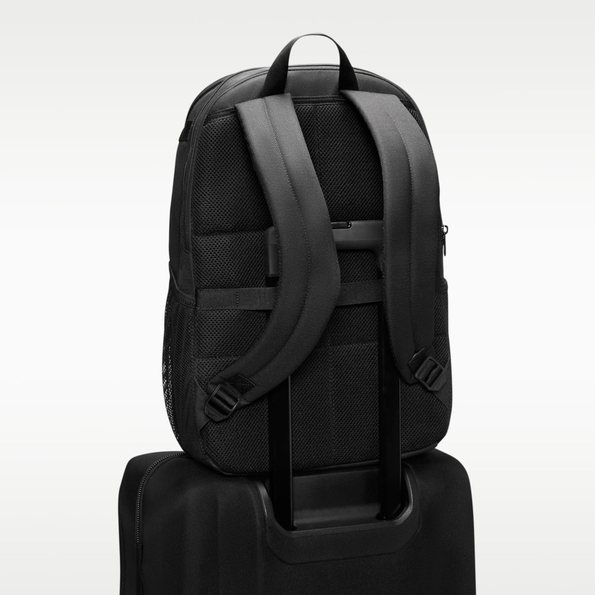 Унисекс раница Nike Academy Backpack (24L) - IO0915-010 колан за куфар
