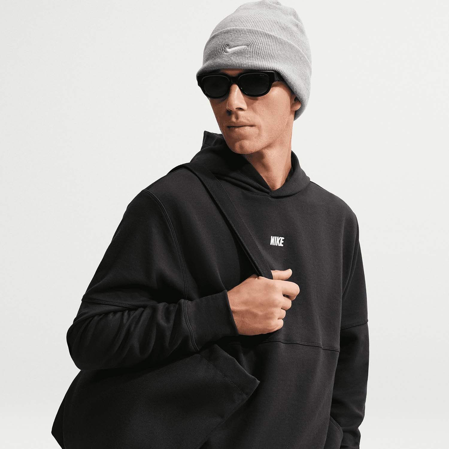 Мъжко худи Nike Club Varsity Hoodie - IO1383-010 модел