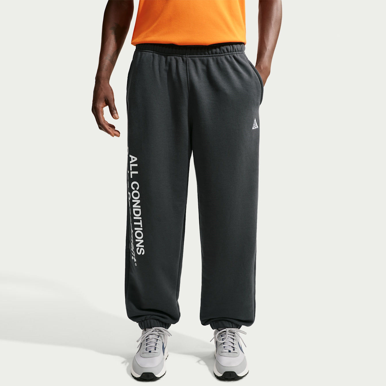 Унисекс панталон Nike ACG 'Tuff Fleece' Dri-FIT Pants - IU8172-070 отпред