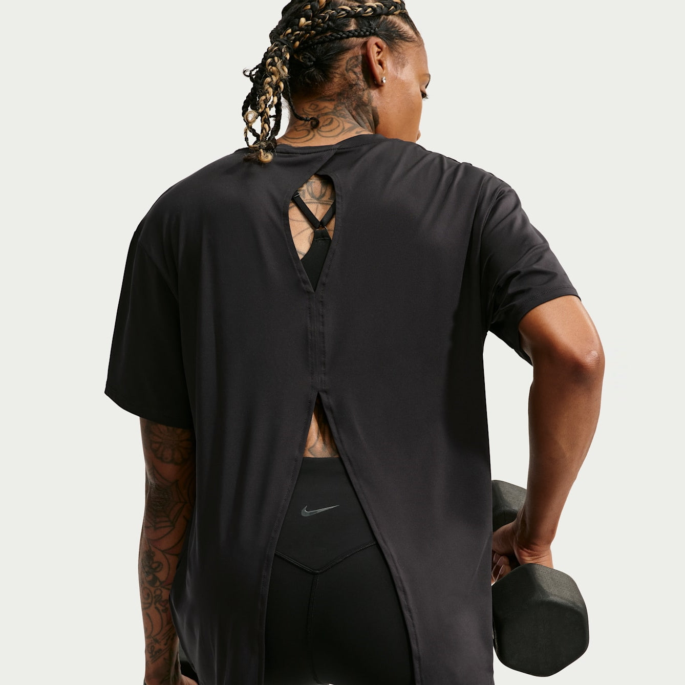 Дамска тениска Nike One Dri-FIT Short-Sleeve Top - IV4935-010 отзад