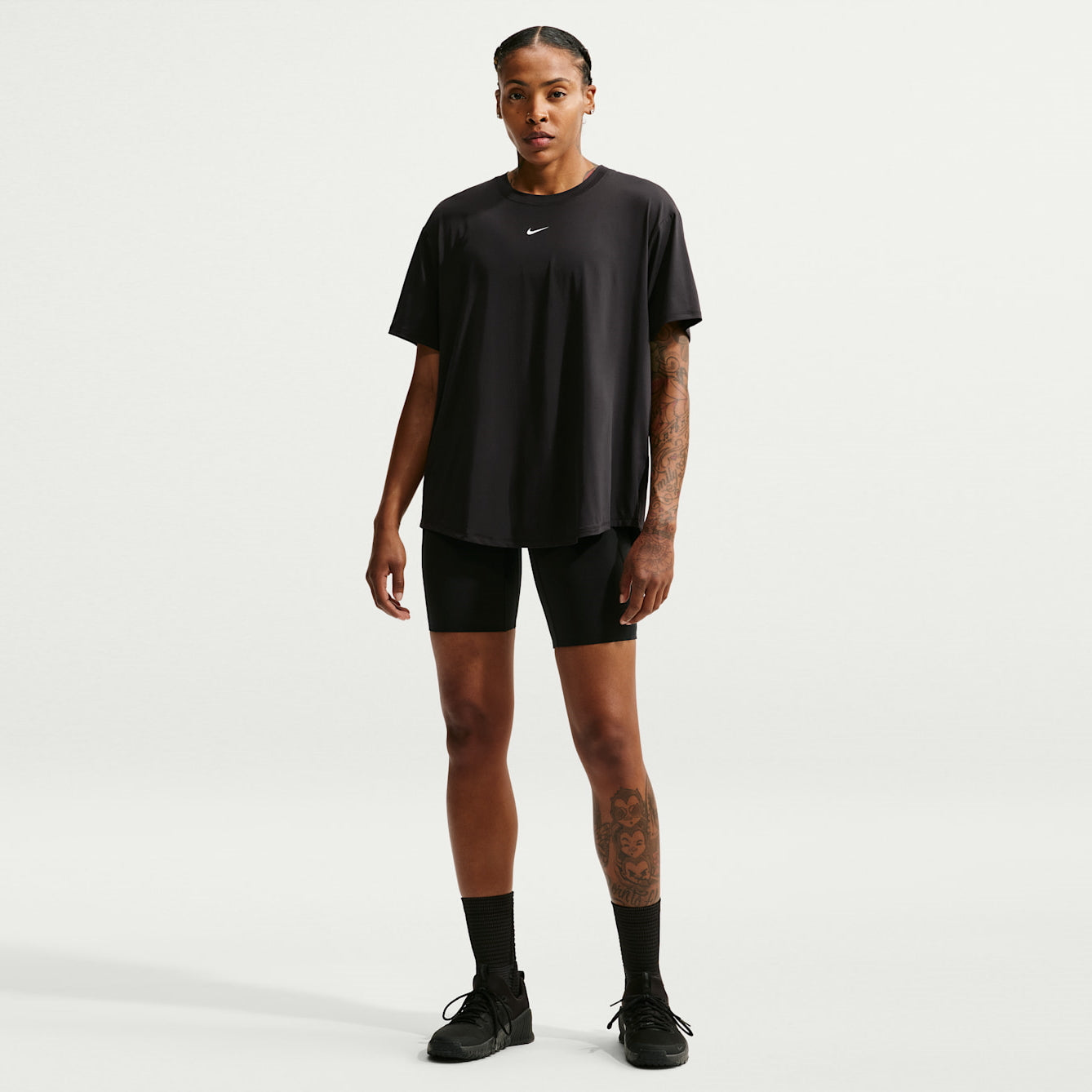 Дамска тениска Nike One Dri-FIT Short-Sleeve Top - IV4935-010 модел отпред