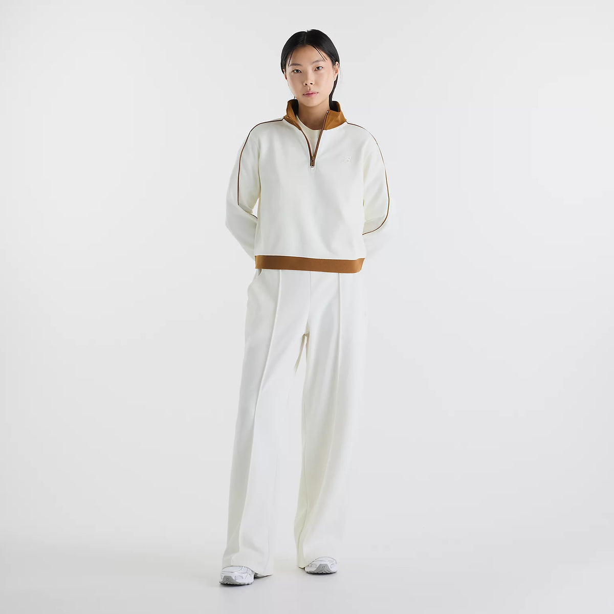 Дамски панталон New Balance Sport Legacy Pique Pant - WB6233SEAGA модел