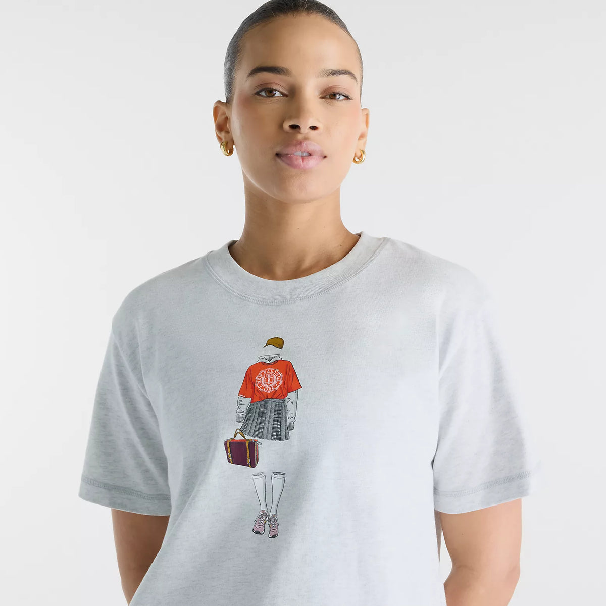 Дамска тениска New Balance Varsity Scholar Relaxed Hip T-Shirt - WT62K2W4AHH отпред