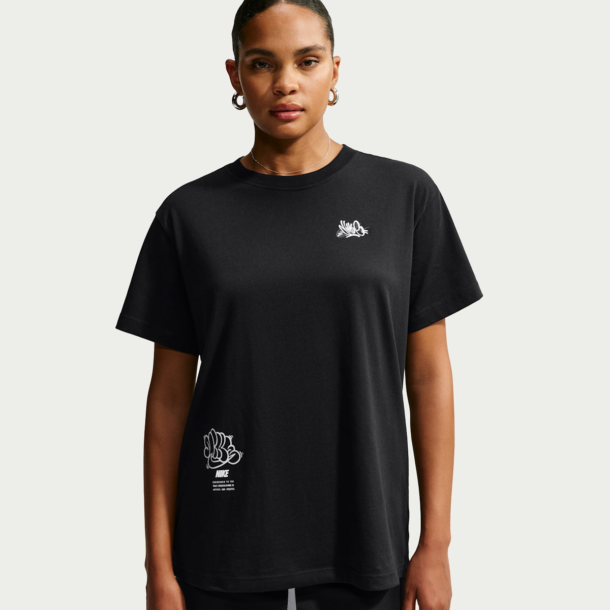 Дамска тениска Nike Sportswear Classic Oversized T-Shirt - IV5485-010