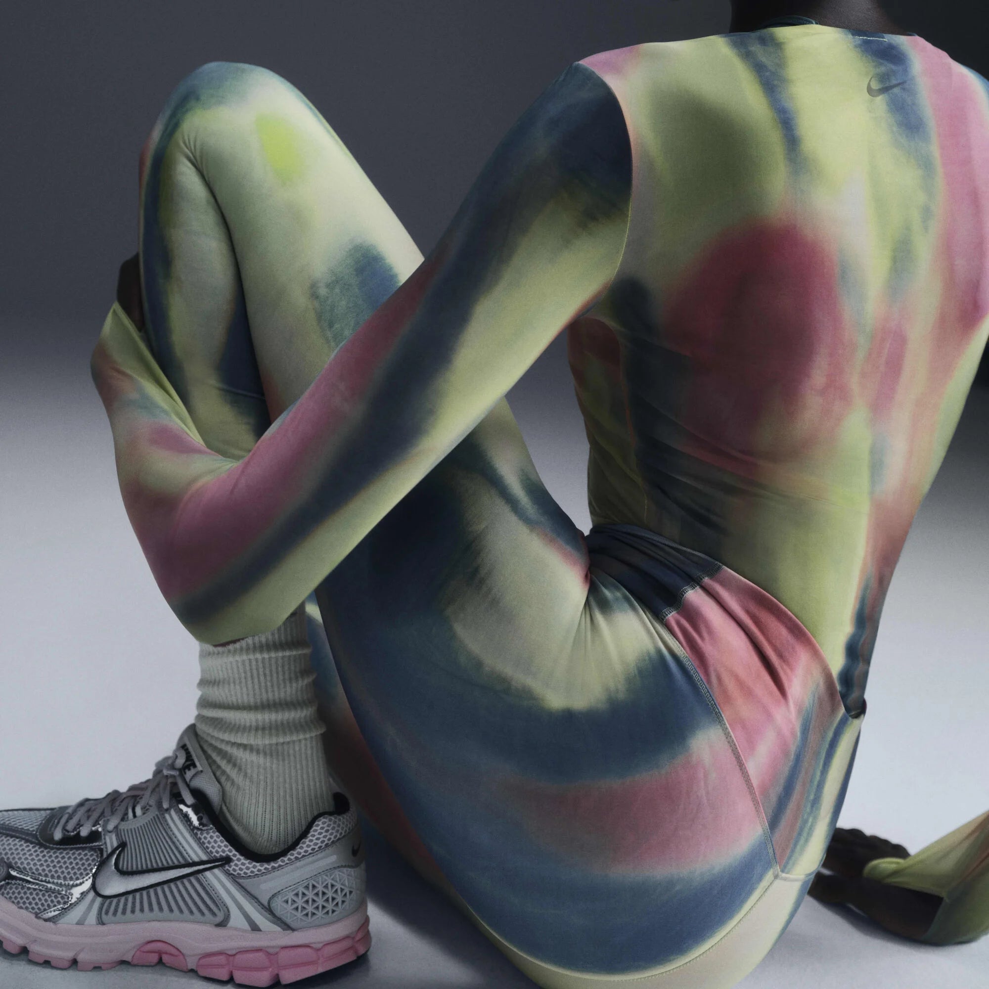 Дамска блуза Nike Artist Collection Sheer Top - Airhouse