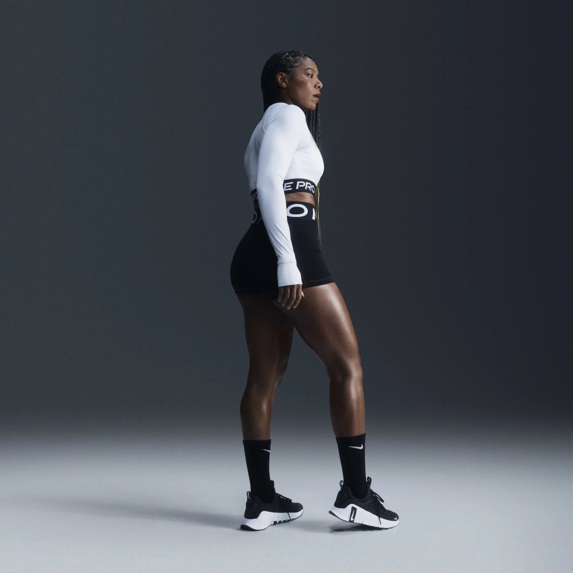 Дамска блуза Nike Pro Cropped Top - Airhouse