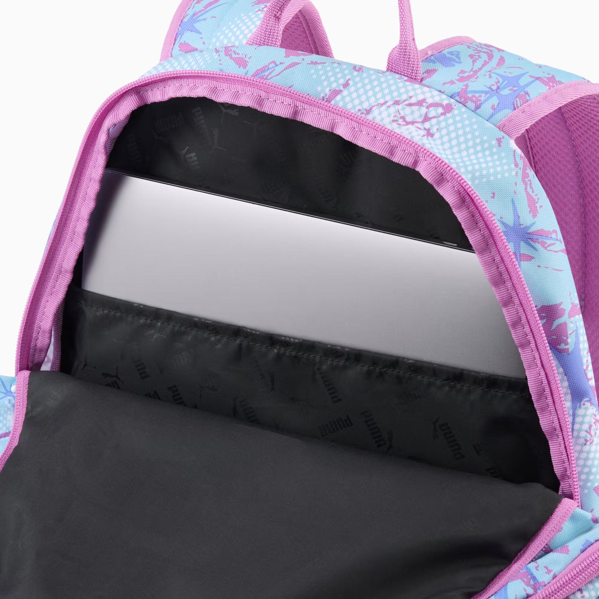 Дамска раница Puma Academy All-Over Print Backpack 29L - 091150-22 детайл джоб