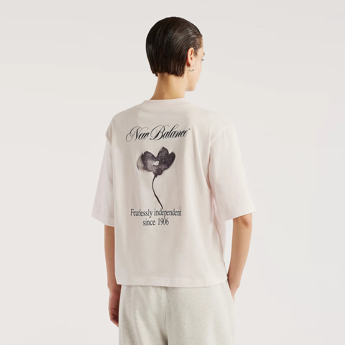 Дамска тениска New Balance Pressed Flowers Relaxed T-Shirt - WT62O8R1AAA отзад
