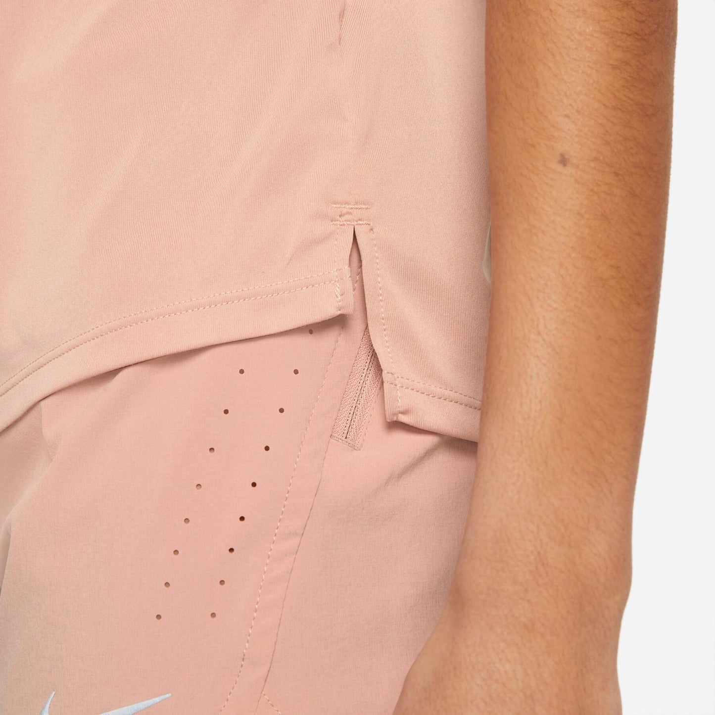 Дамска тениска Nike Dri - FIT Swoosh Top - Airhouse