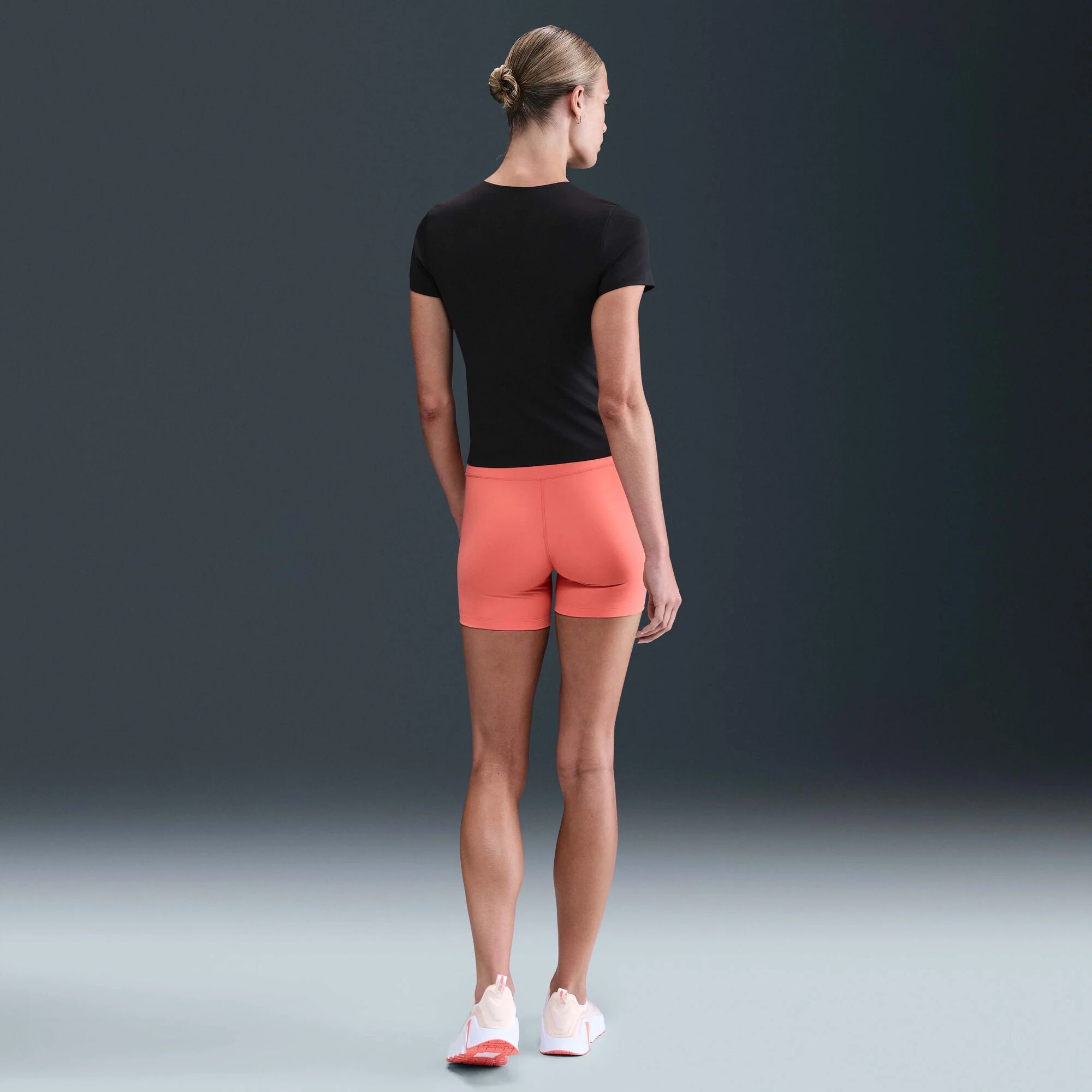 Дамска тениска Nike Form SS Top - Airhouse