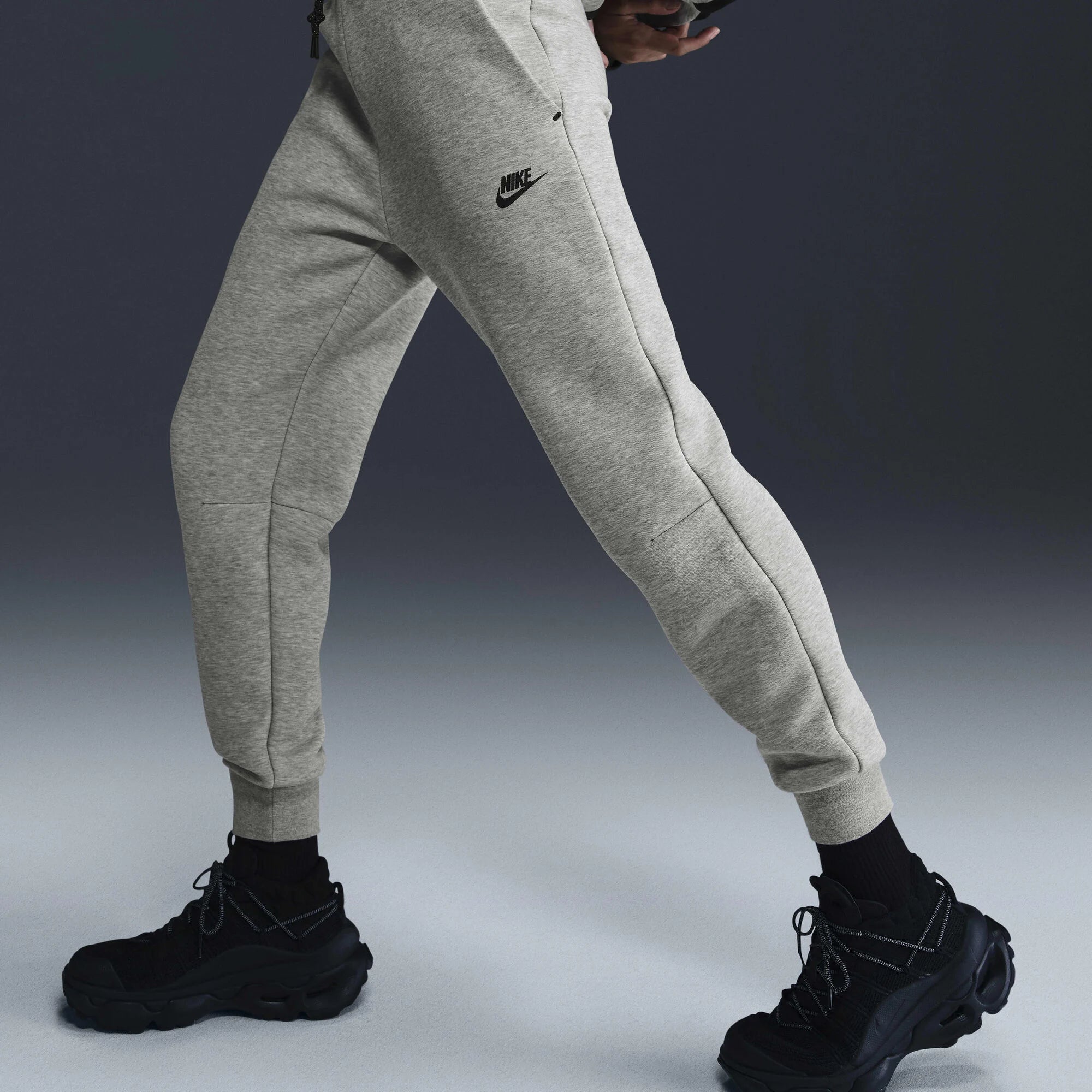 Дамски джогър Nike Tech Fleece Mid - Rise Joggers - Airhouse