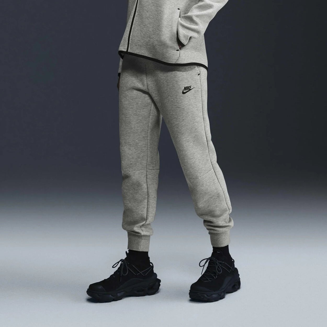 Дамски джогър Nike Tech Fleece Mid - Rise Joggers - Airhouse
