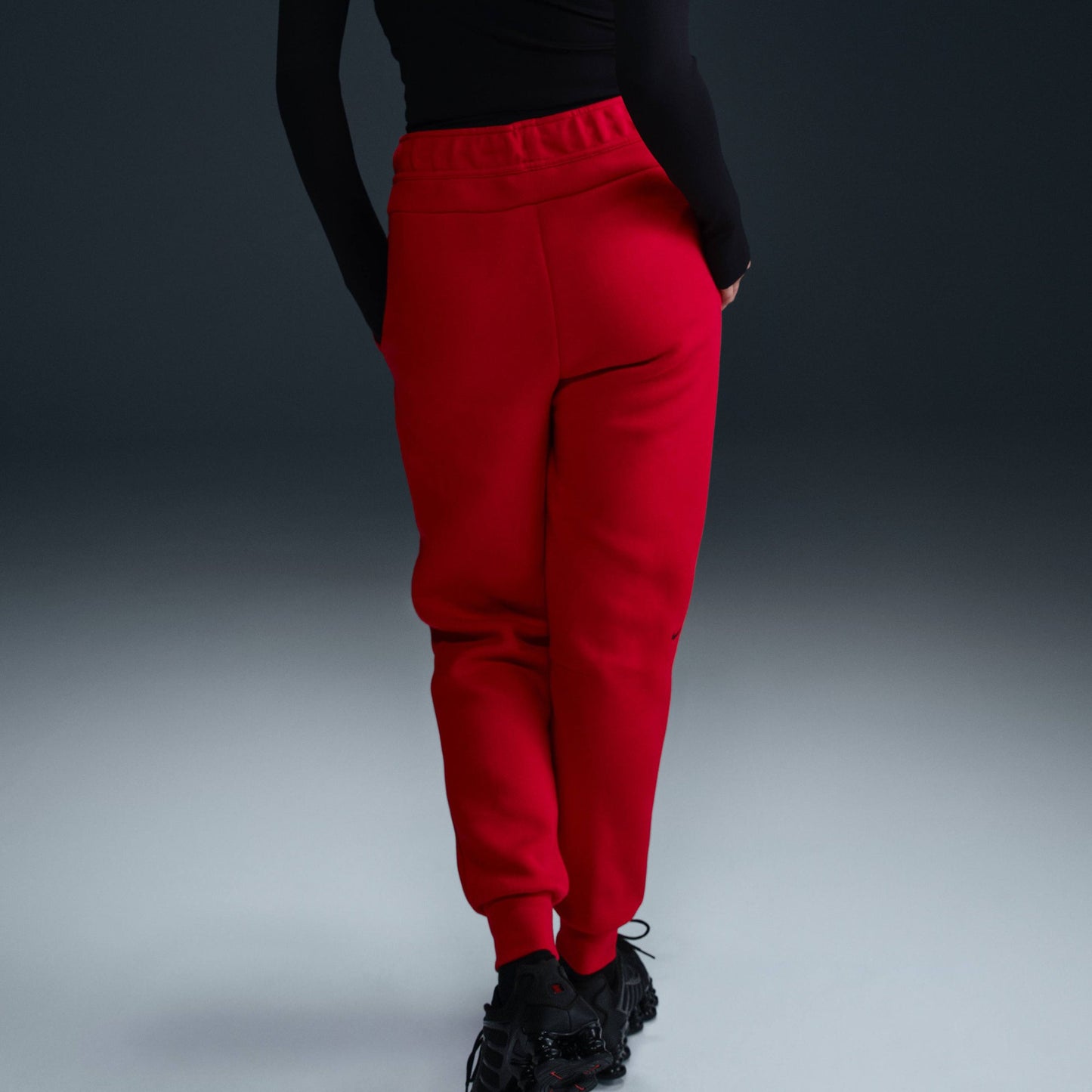 Дамски джогър Nike Tech Fleece Mid - Rise Joggers - Airhouse