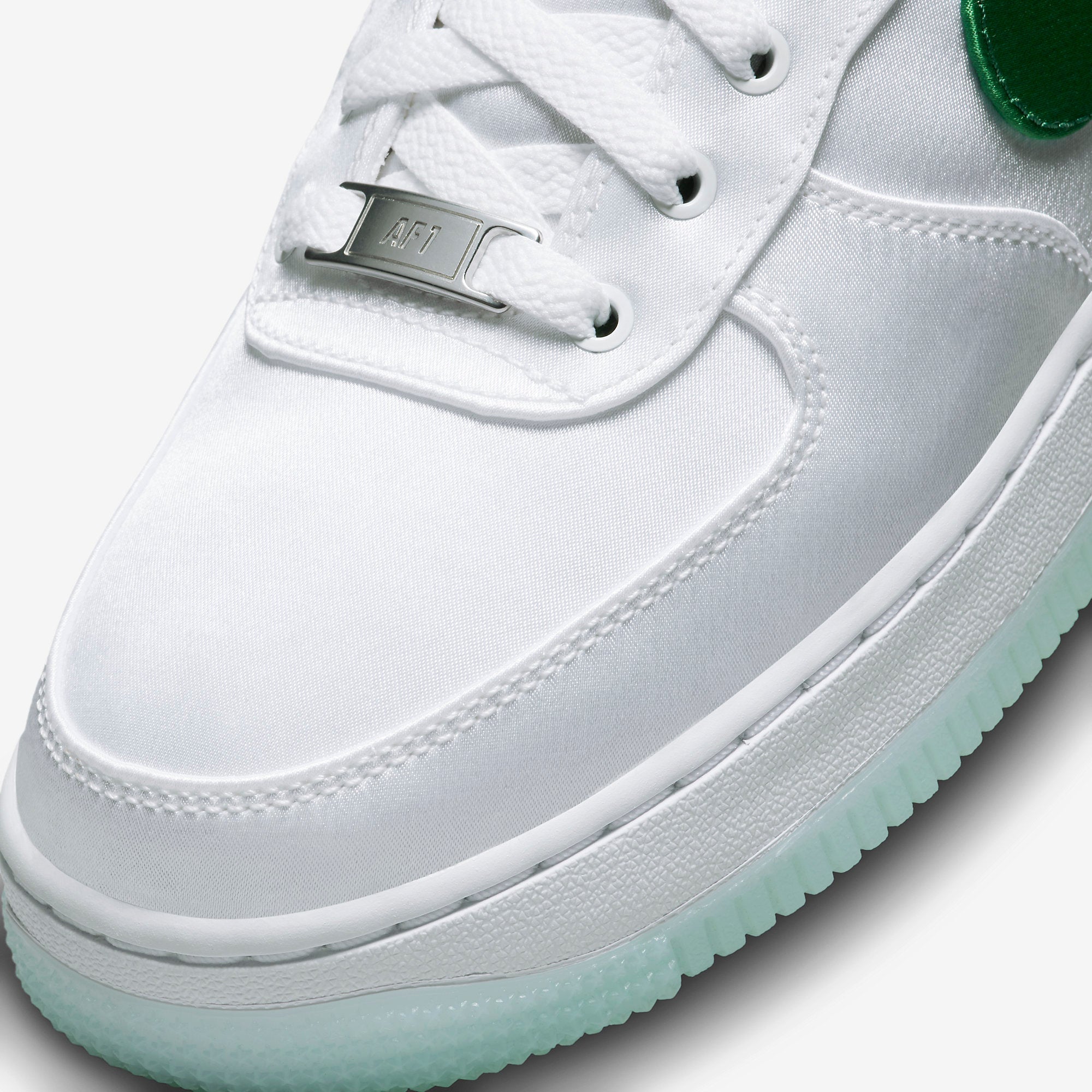 Дамски кецове Nike Air Force 1 Low Satin - DX6541-101 детайл отпред