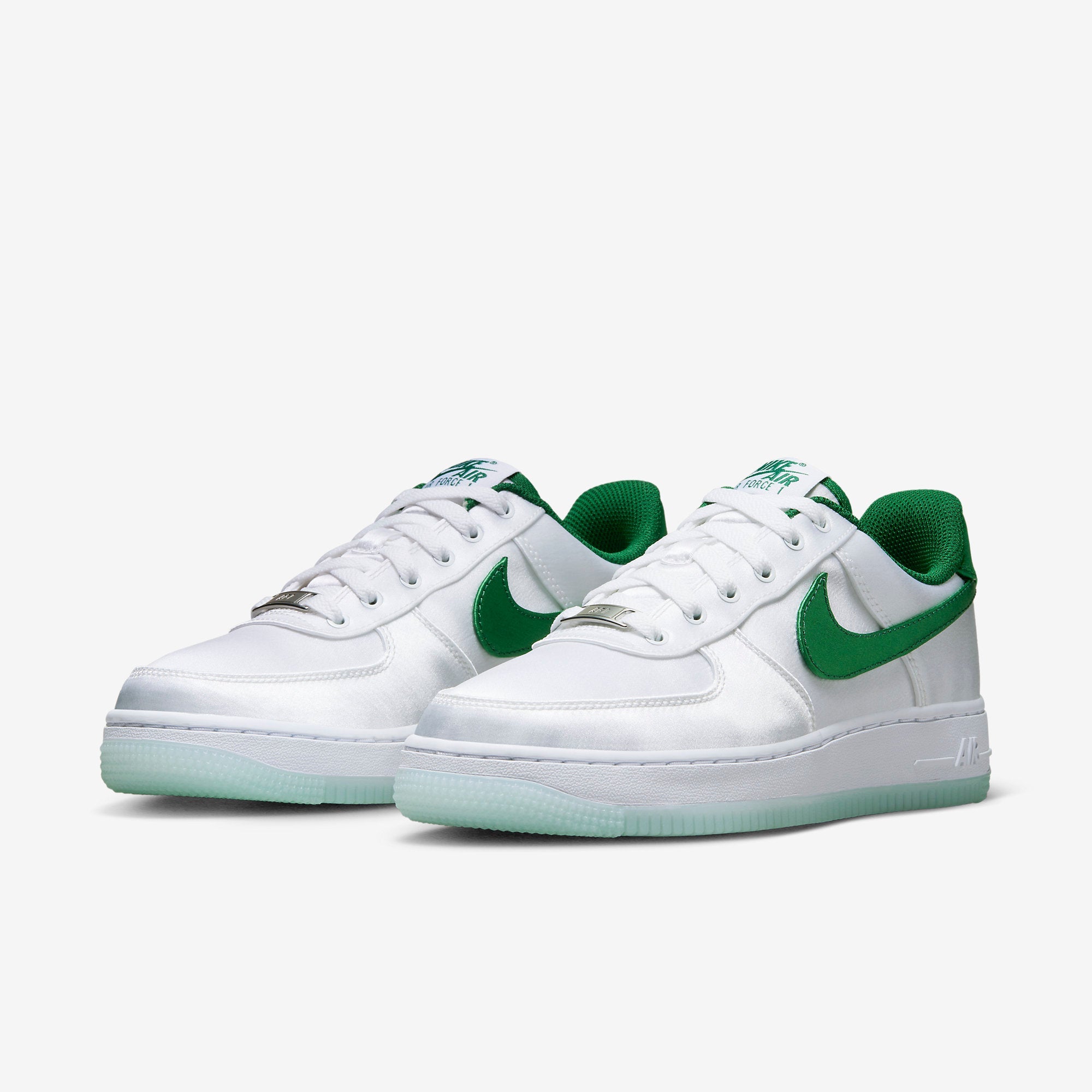 Дамски кецове Nike Air Force 1 Low Satin - DX6541-101 отпред