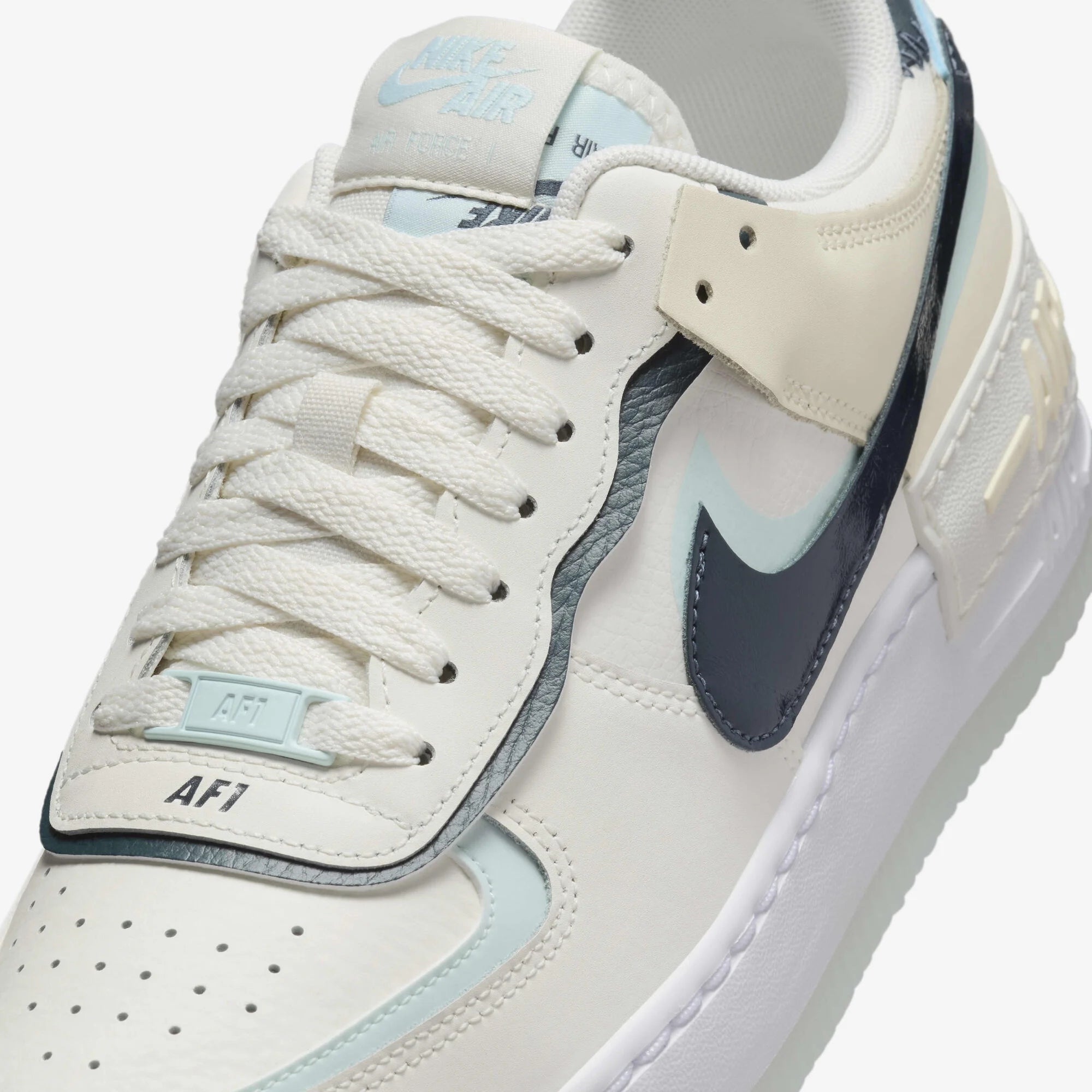 Дамски кецове Nike Air Force 1 Shadow - DZ1847-107 детайл отпред