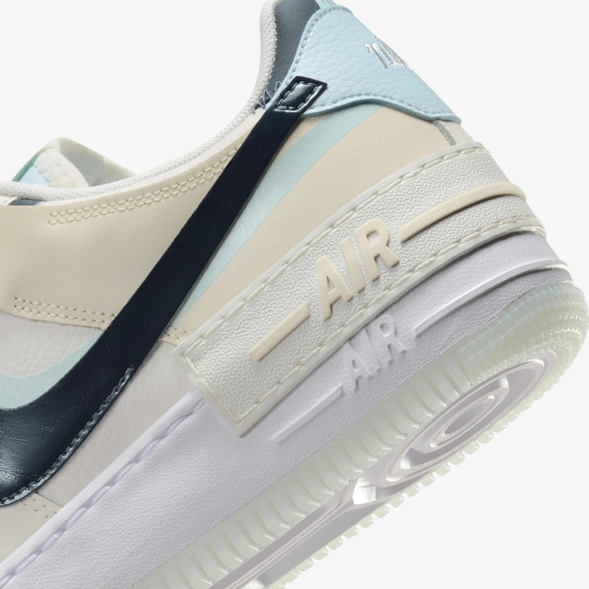 Дамски кецове Nike Air Force 1 Shadow - DZ1847-107 детайл отзад