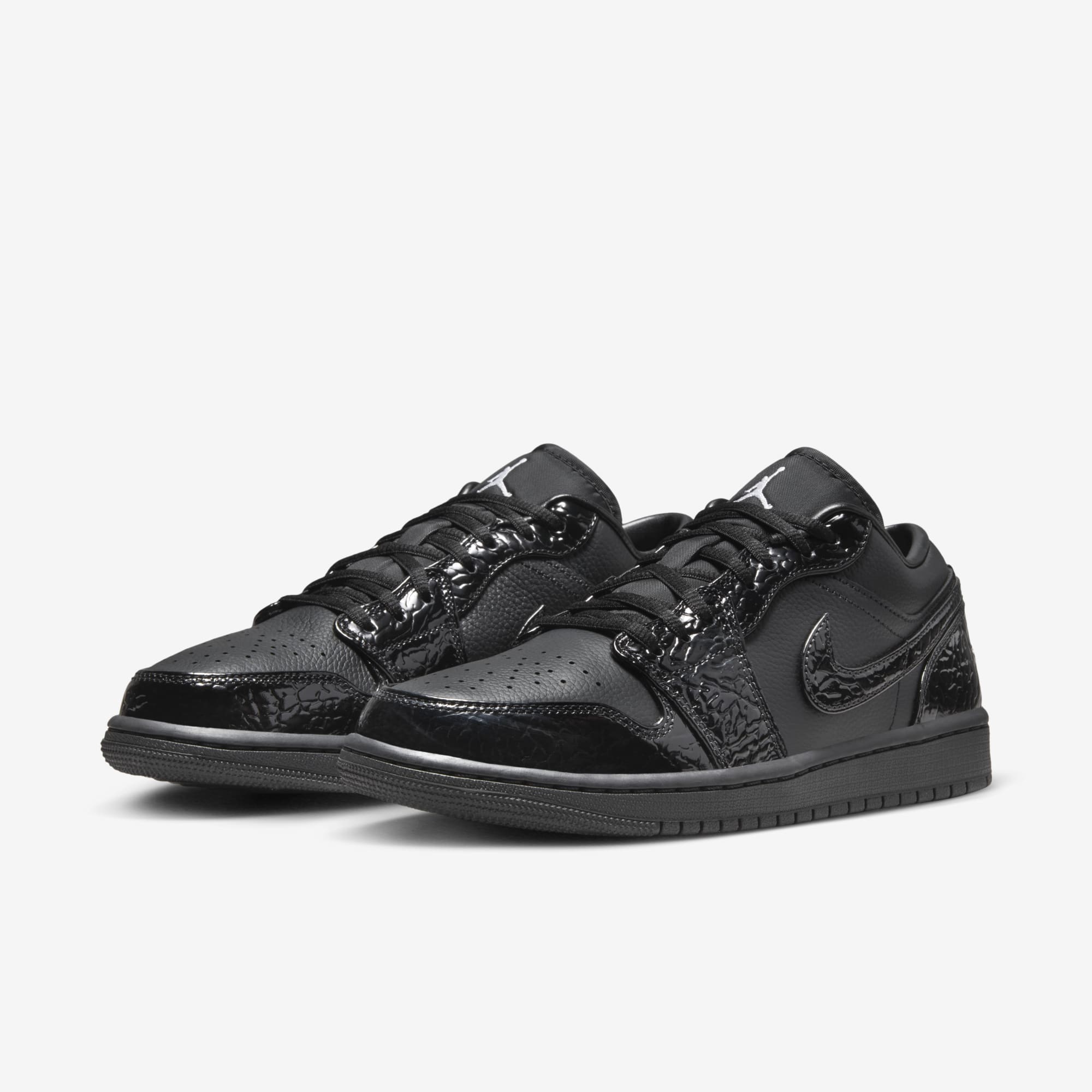 Дамски кецове Air Jordan 1 Low SE "Black Patent" - Airhouse