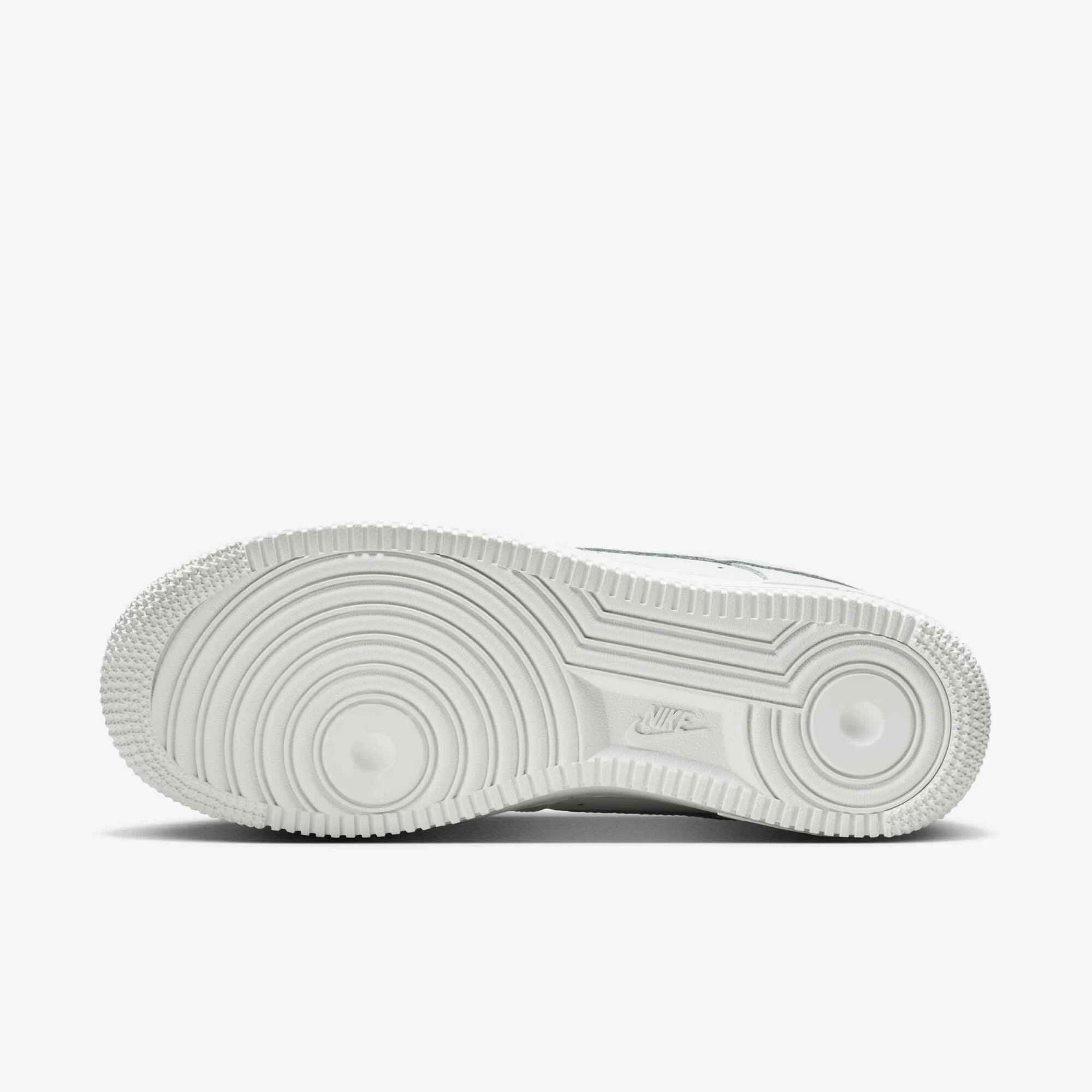 Дамски кецове Nike Air Force 1 '07 Low - Airhouse