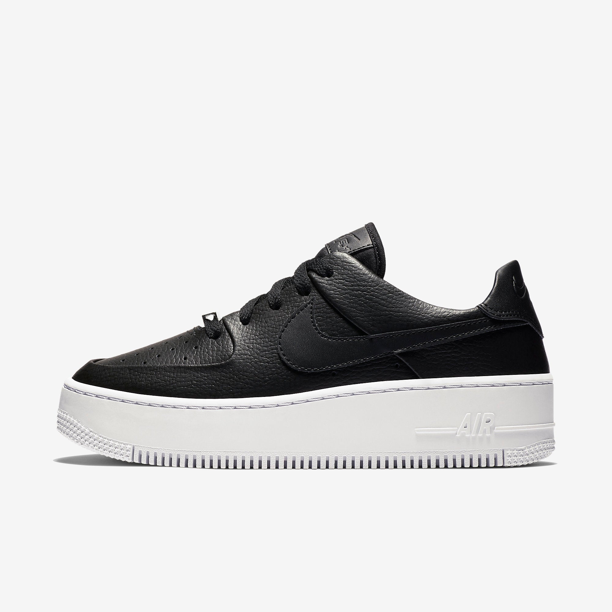 Дамски кецове Nike Air Force 1 Sage Low - Airhouse