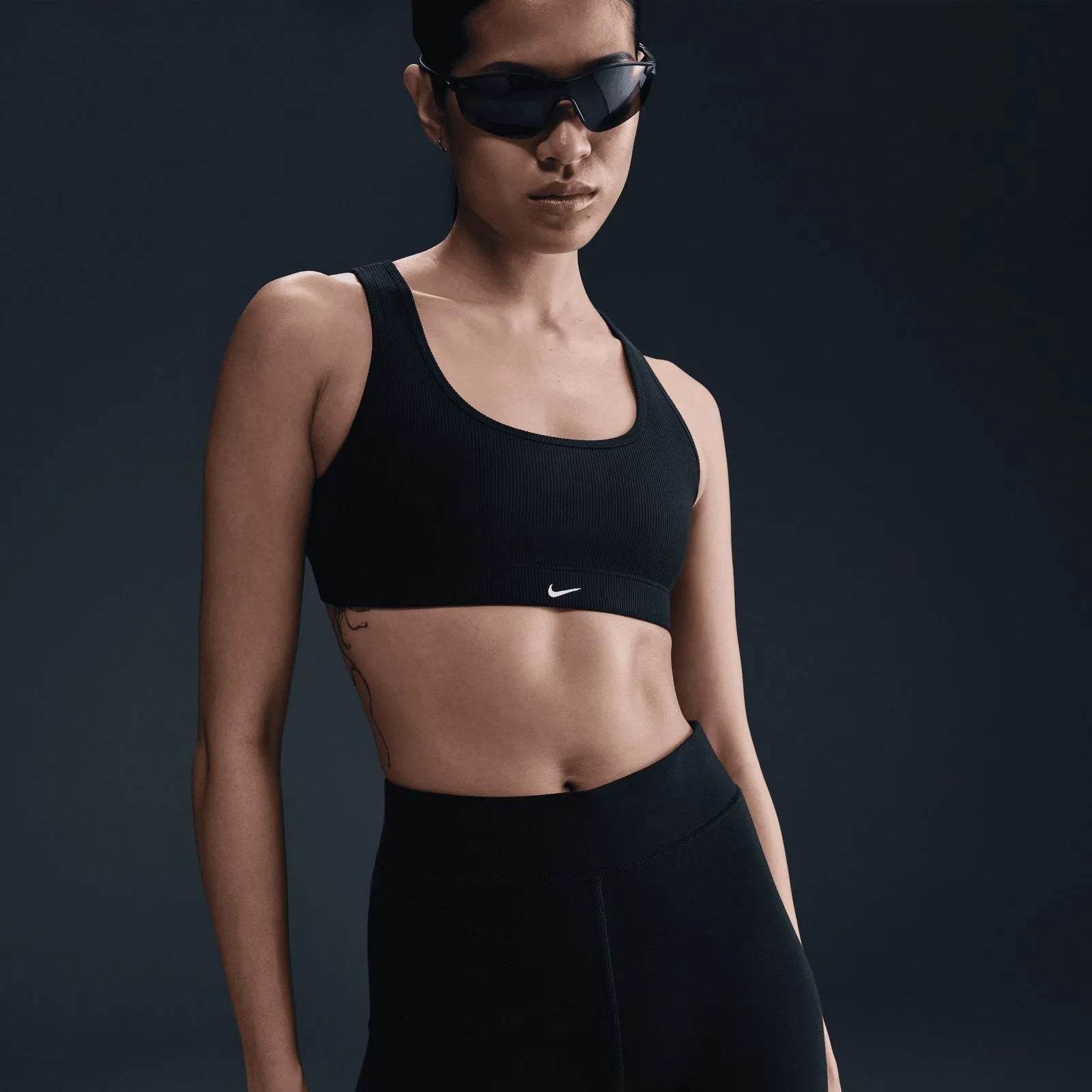 Дамски къс клин Nike Sportswear Classic High-Waisted Biker Shorts - HJ1019-010 отпред