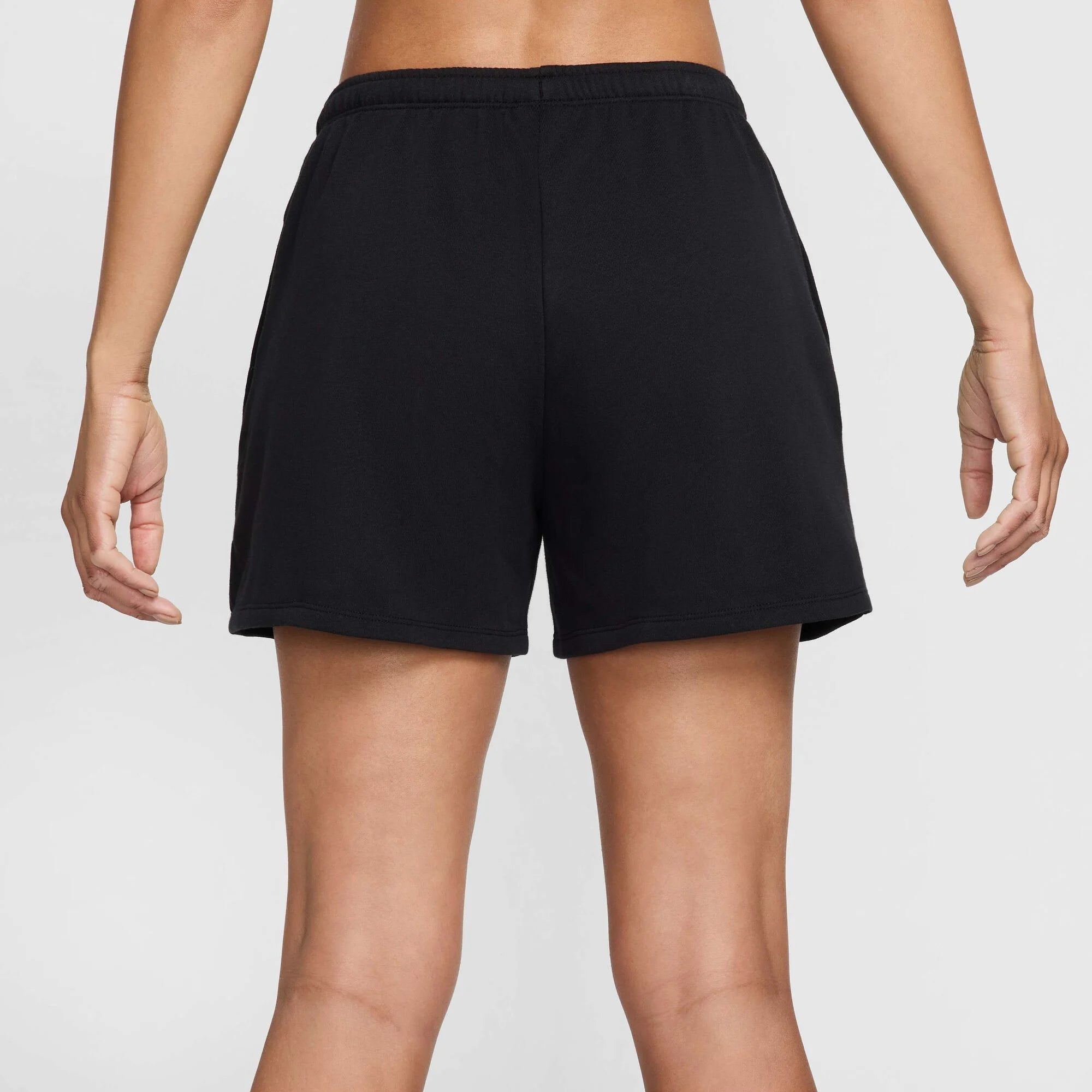 Дамски къс панталон Nike Sportswear Chill Terry Mid-Rise French Terry Shorts - HF6940-010 отзад