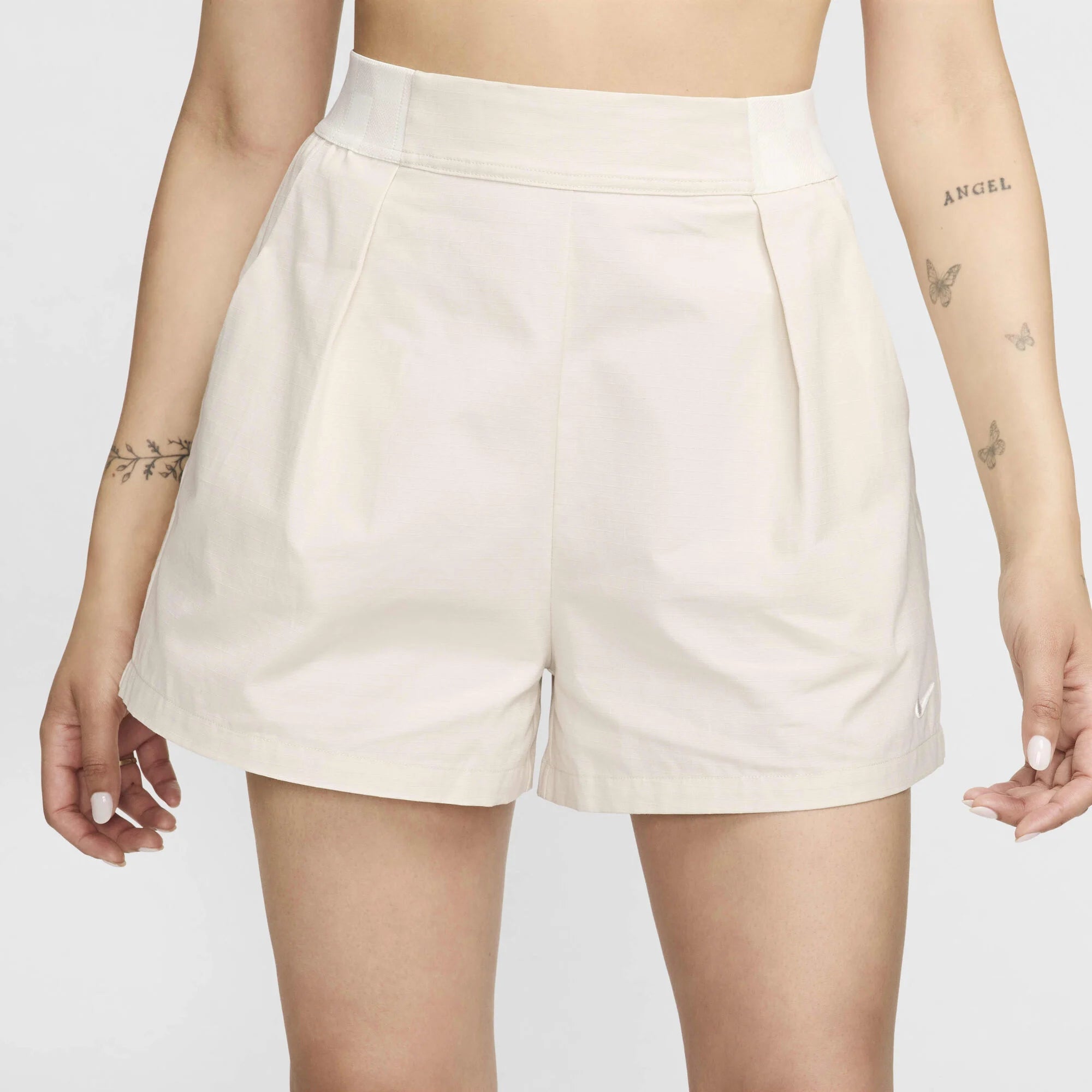 Дамски къс панталон Nike Sportswear Collection High-Waisted Trouser Shorts  - FN2167-104 отпред