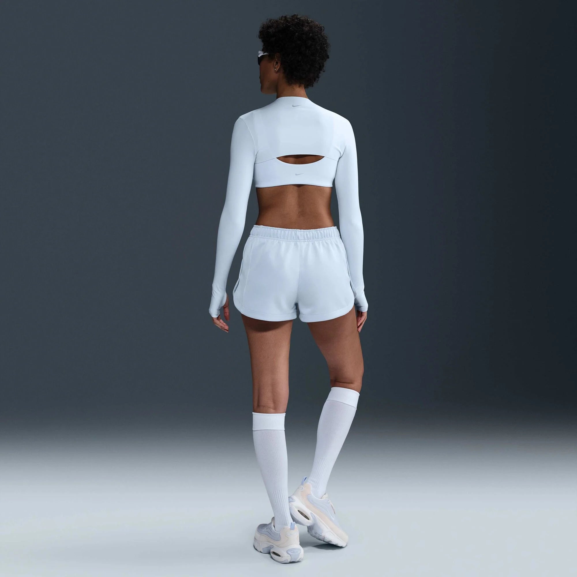Дамски къс панталон Nike Windrunner Poly Knit Mid Rise Shorts - HJ1406-423 модел отзад