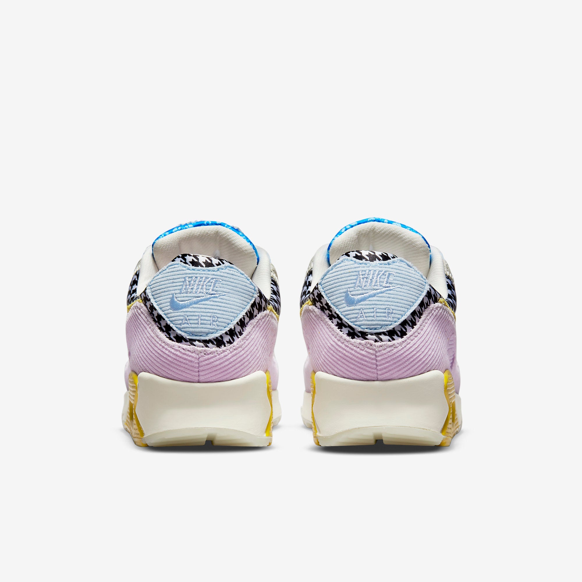 Дамски маратонки Nike Air Max 90 "Patchwork" - DM8075-100 отзад