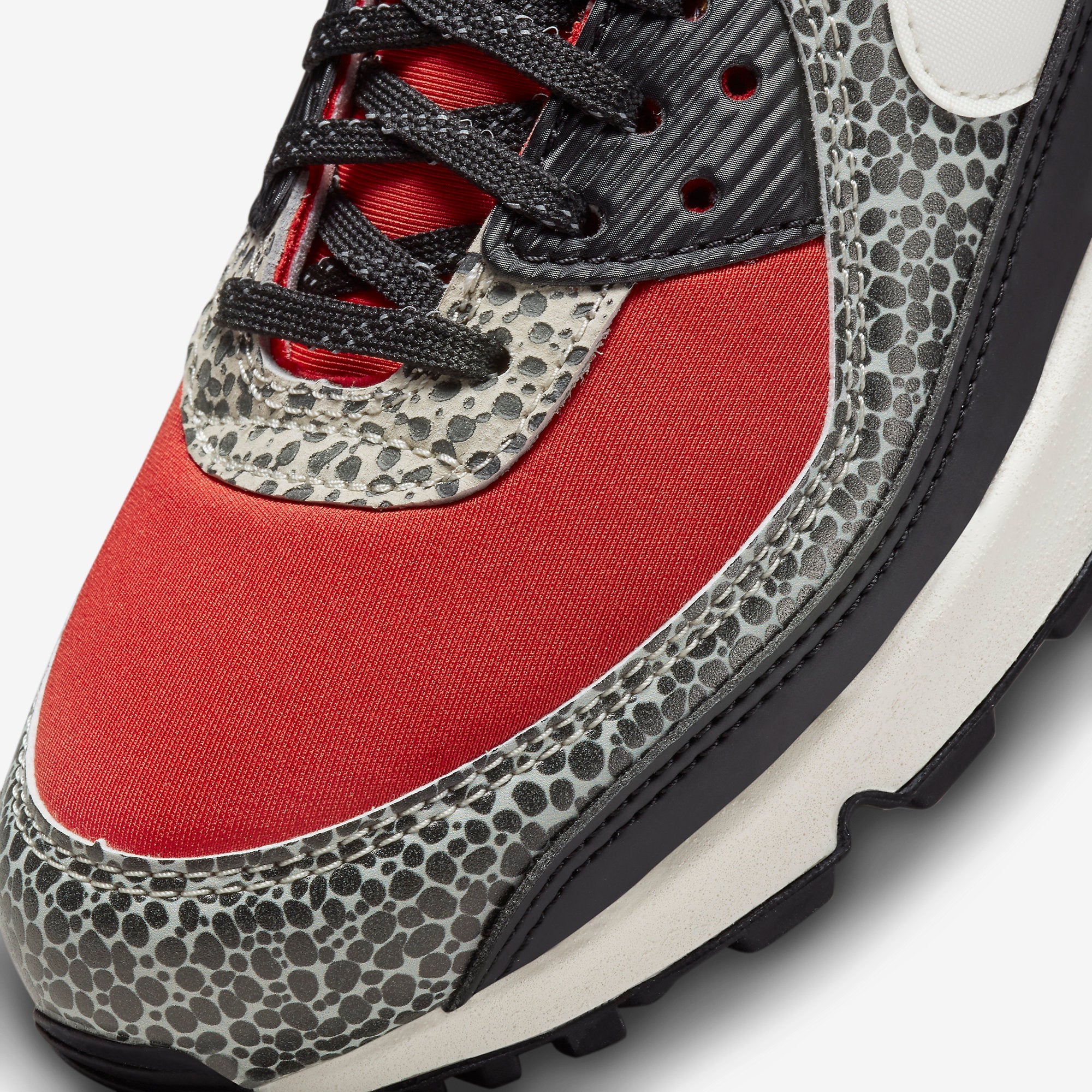 Дамски маратонки Nike Air Max 90 Safari - DC9446-001 детайл отпред