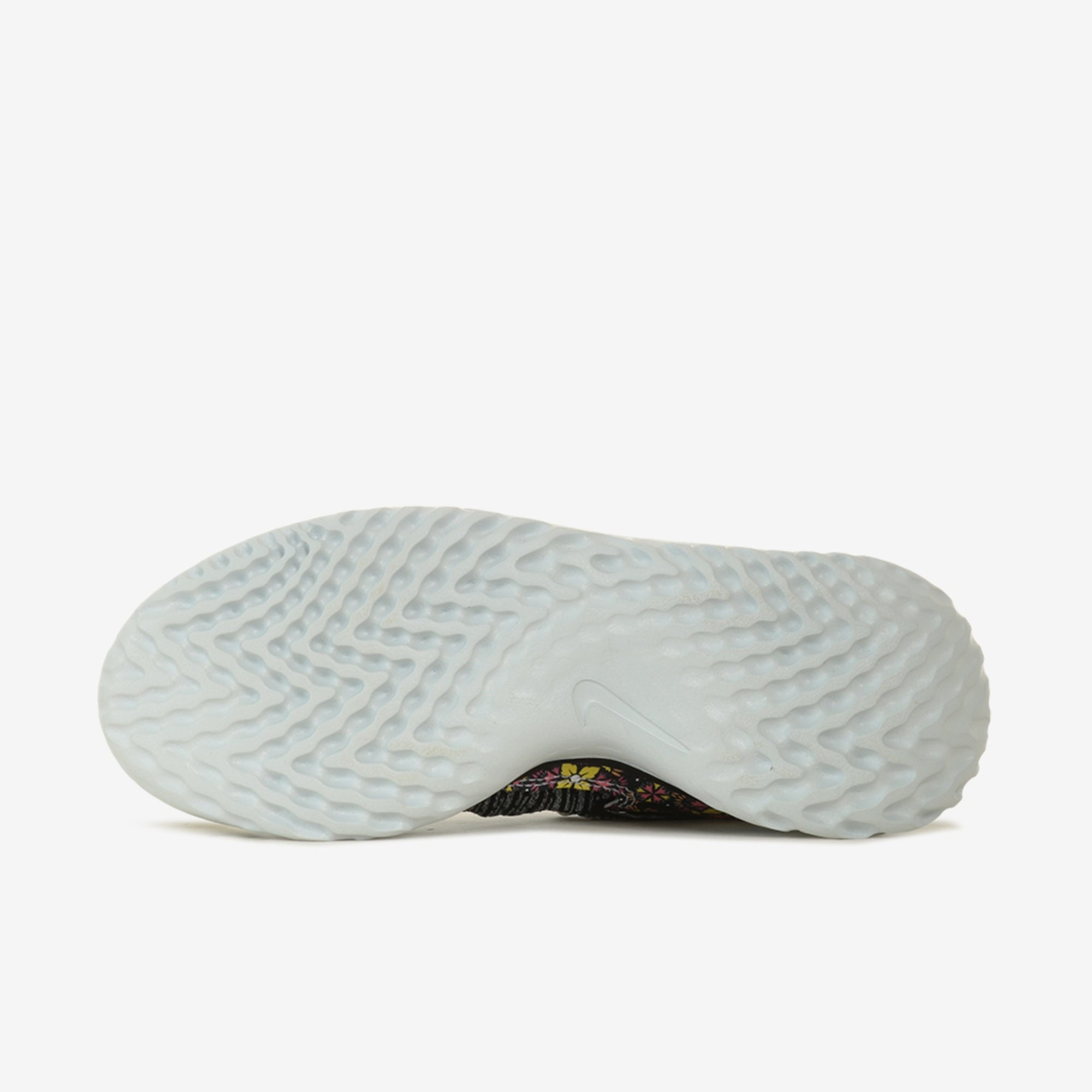 Дамски маратонки Nike Renew Arena - BQ9265-100 подметка