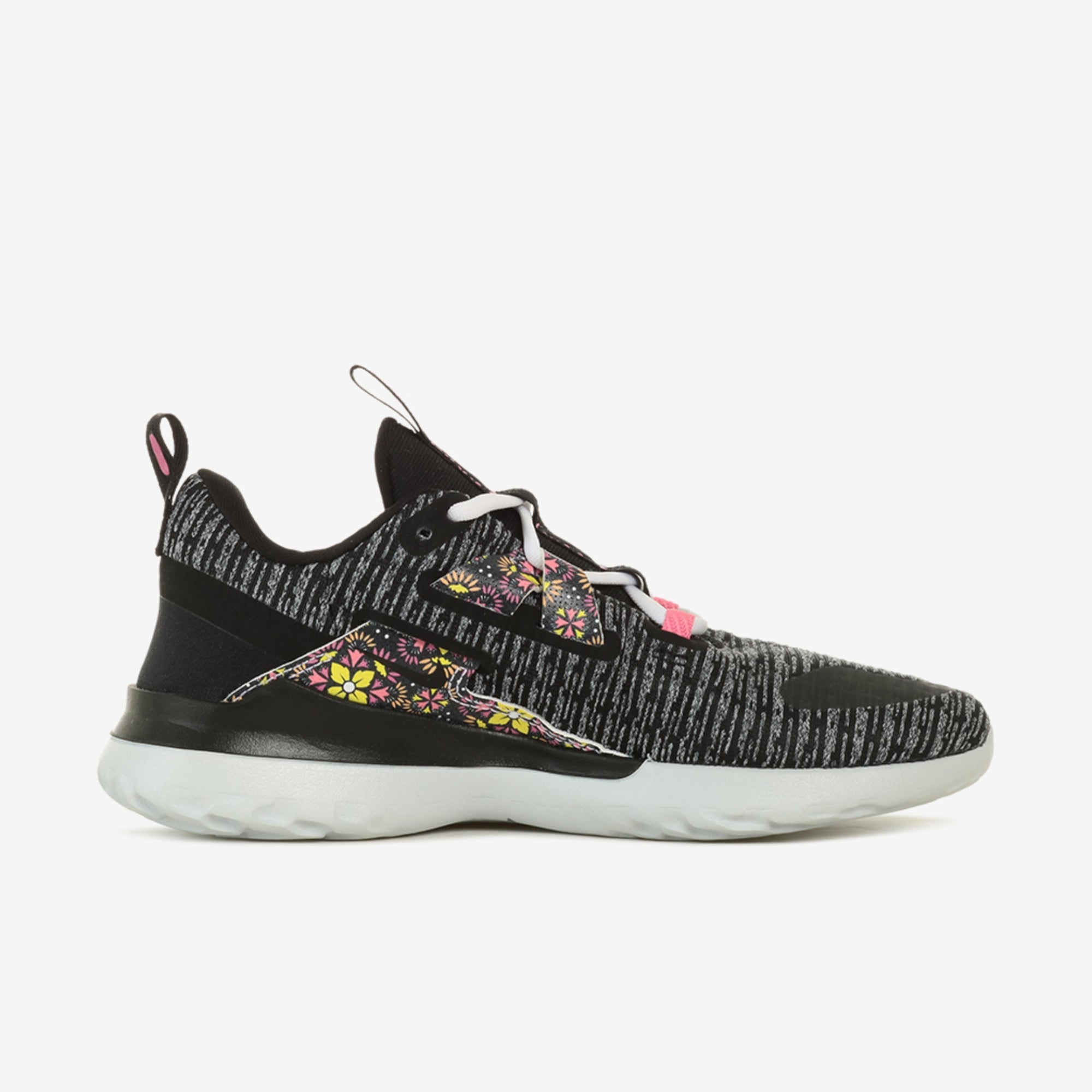 Дамски маратонки Nike Renew Arena - BQ9265-100 отстрани