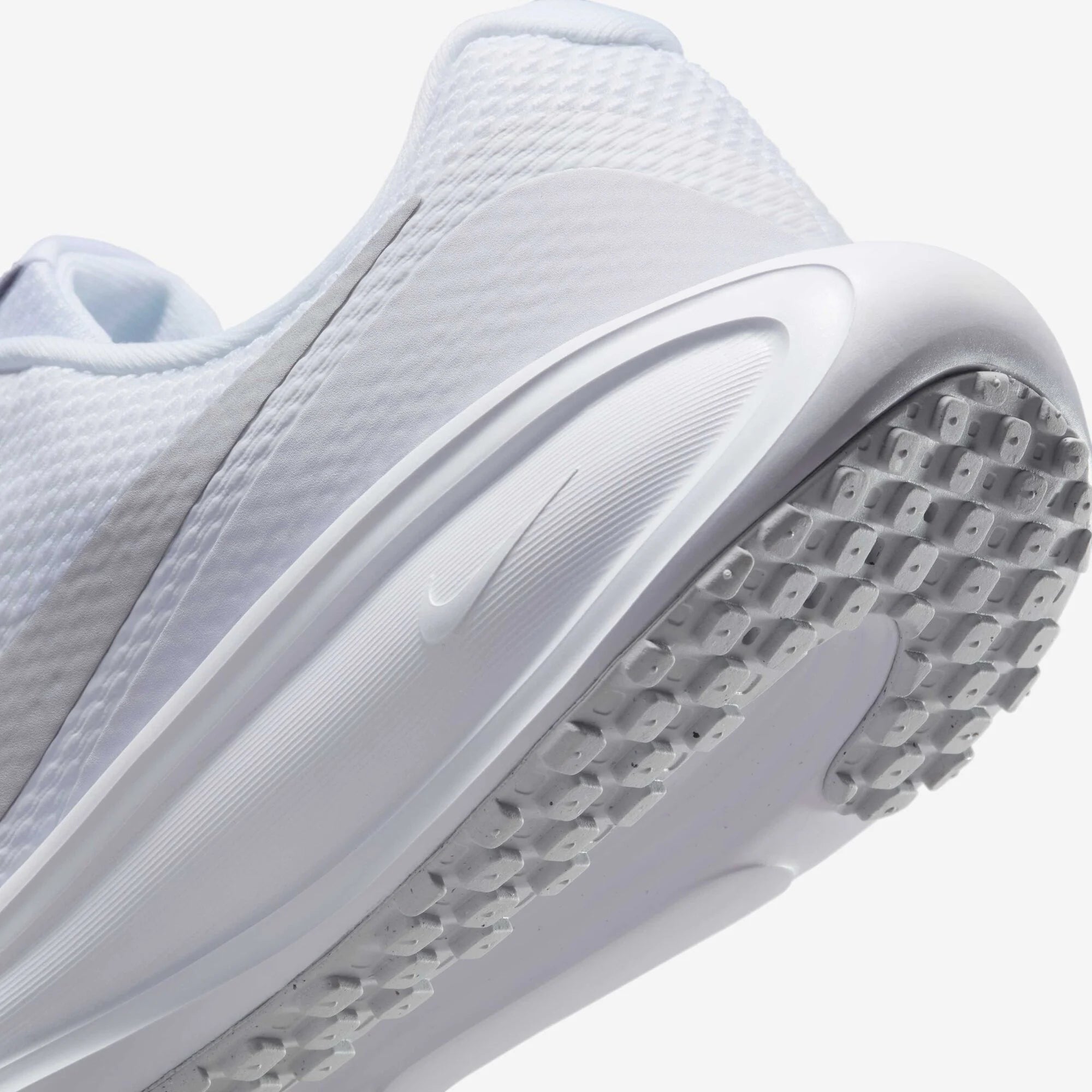 Дамски маратонки Nike Revolution 8 Road Running Shoes HJ8485-101 детайл подметка