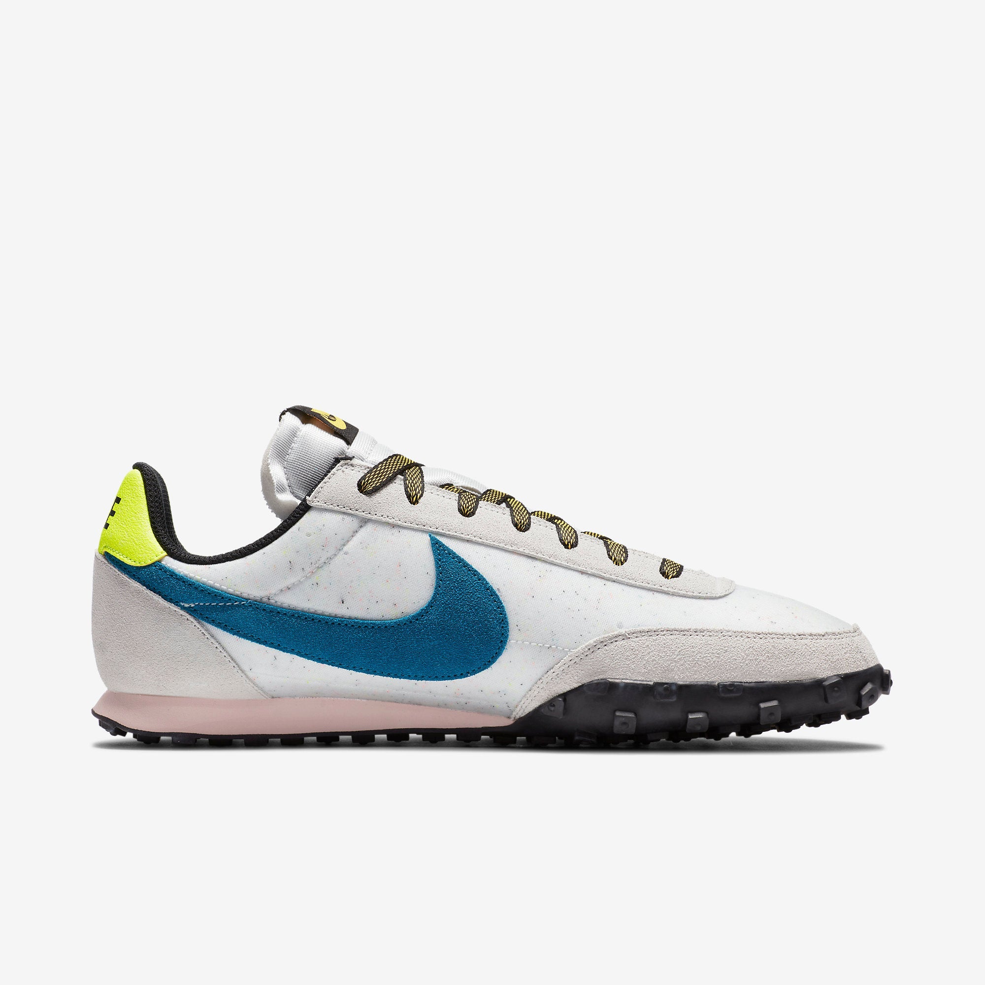 Дамски маратонки Nike Waffle Racer Worldwide Pack - DA4655-100 отстрани