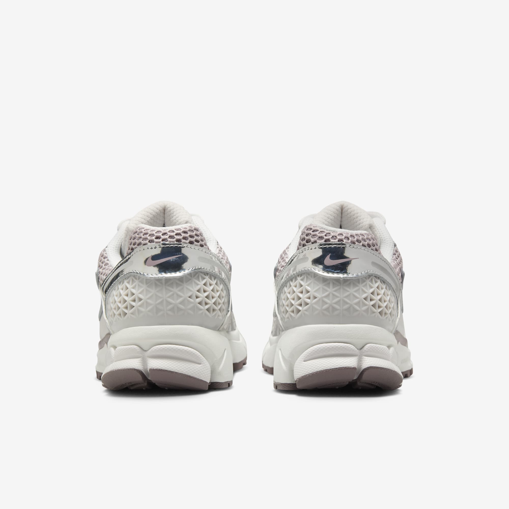 Дамски маратонки Nike Zoom Vomero 5 - Airhouse