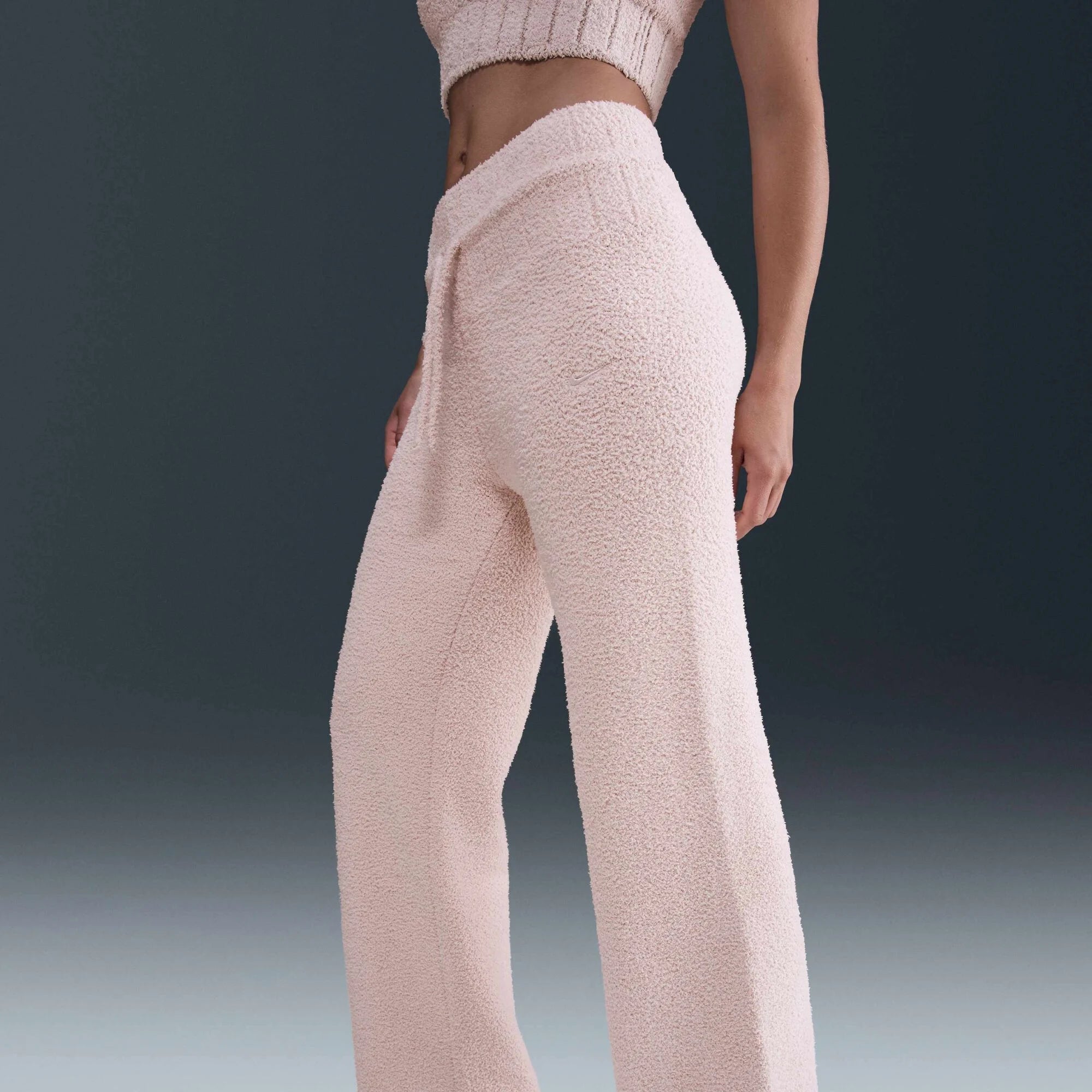 Дамски панталон Nike Phoenix Cosy Bouclé Trousers - Airhouse