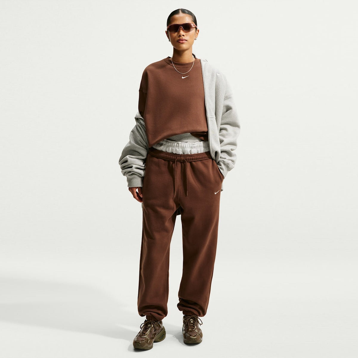 Дамски панталон Nike Studio Fleece Medium Weight High-Rise Oversized Cuffed Trousers - IM8074-259 модел