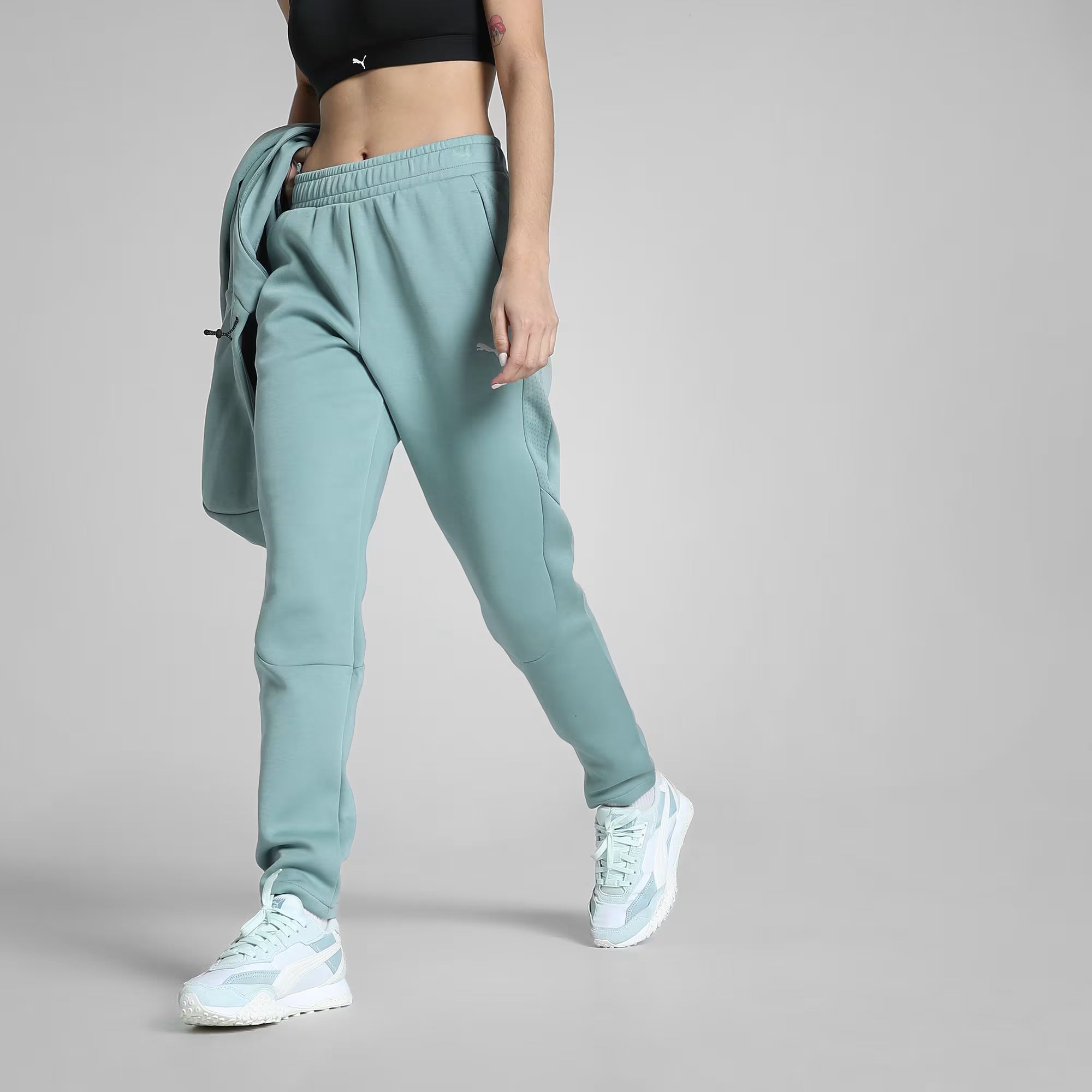 Дамски панталон Puma Evostripe Sweatpants - Airhouse