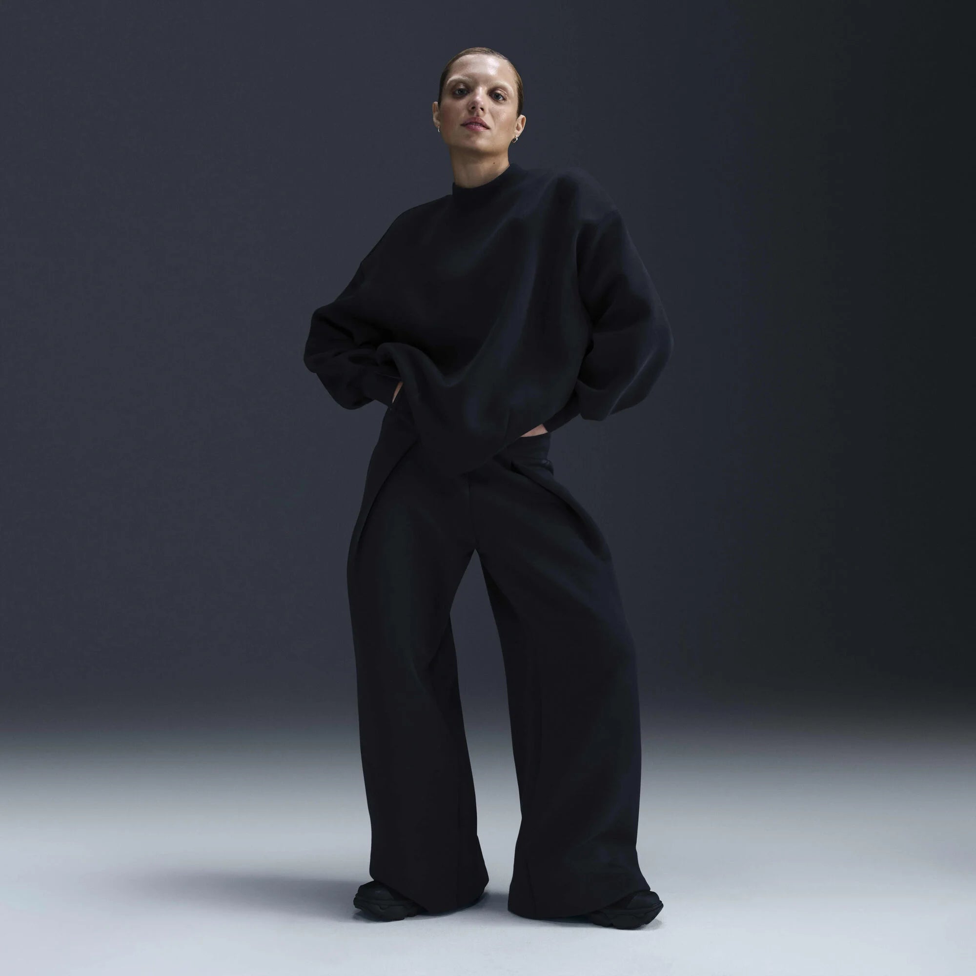 Дамски суитшърт Nike Tech Fleece Oversized Sweatshirt - Airhouse