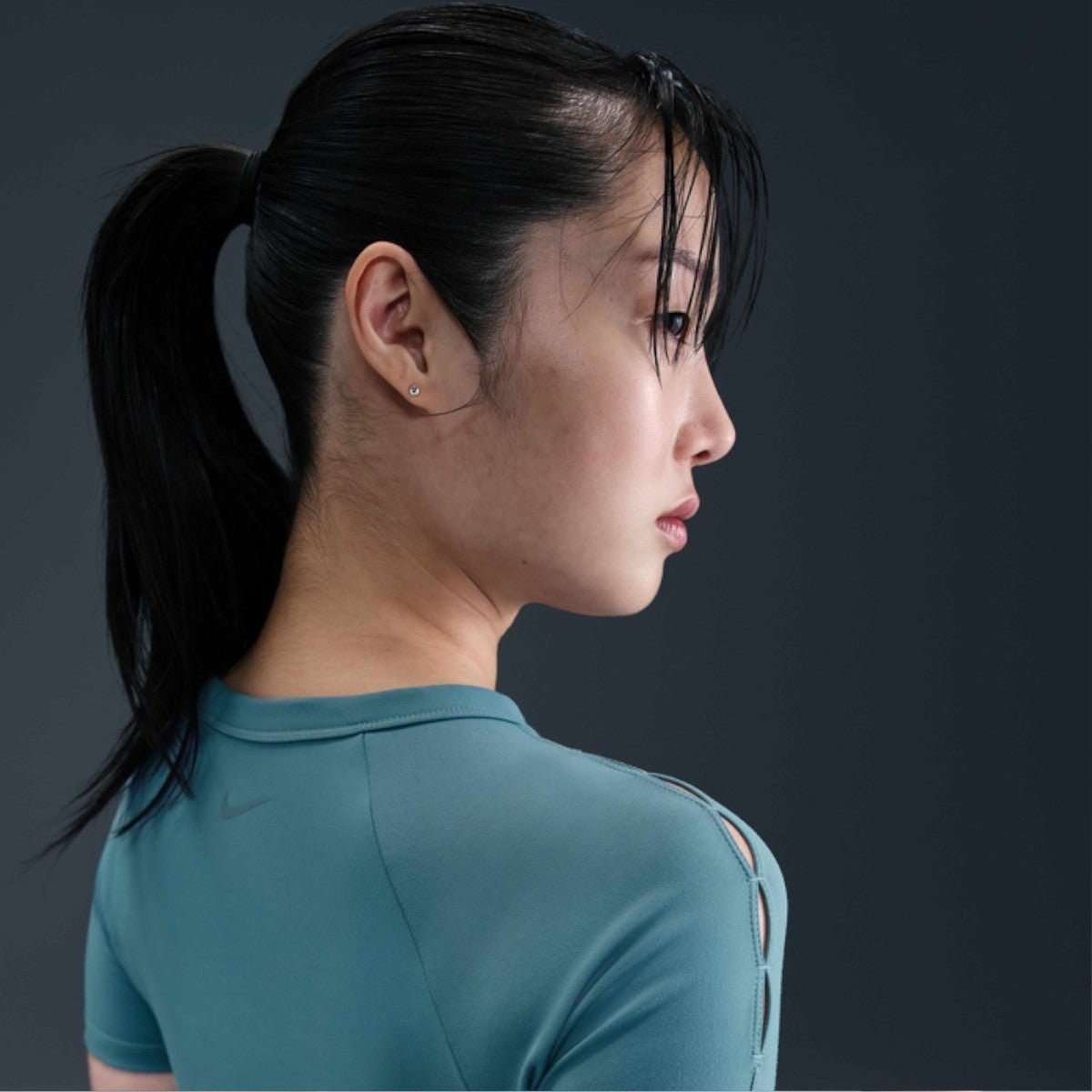 Дамски топ Nike One Fitted Top - Airhouse