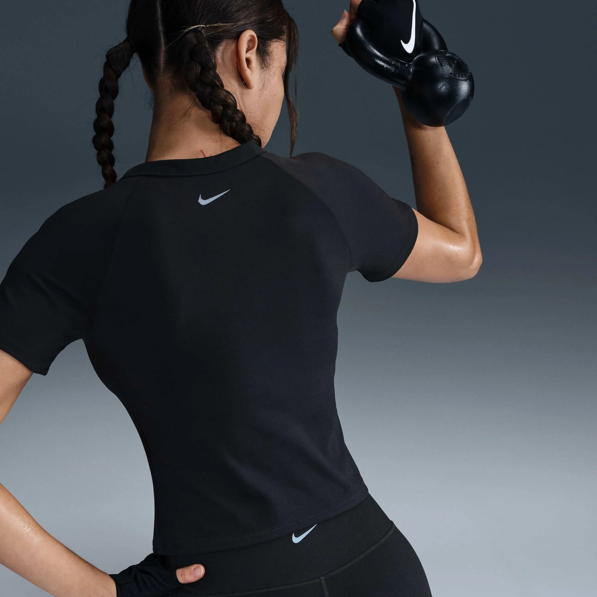 Дамски топ Nike One Fitted Top - Airhouse