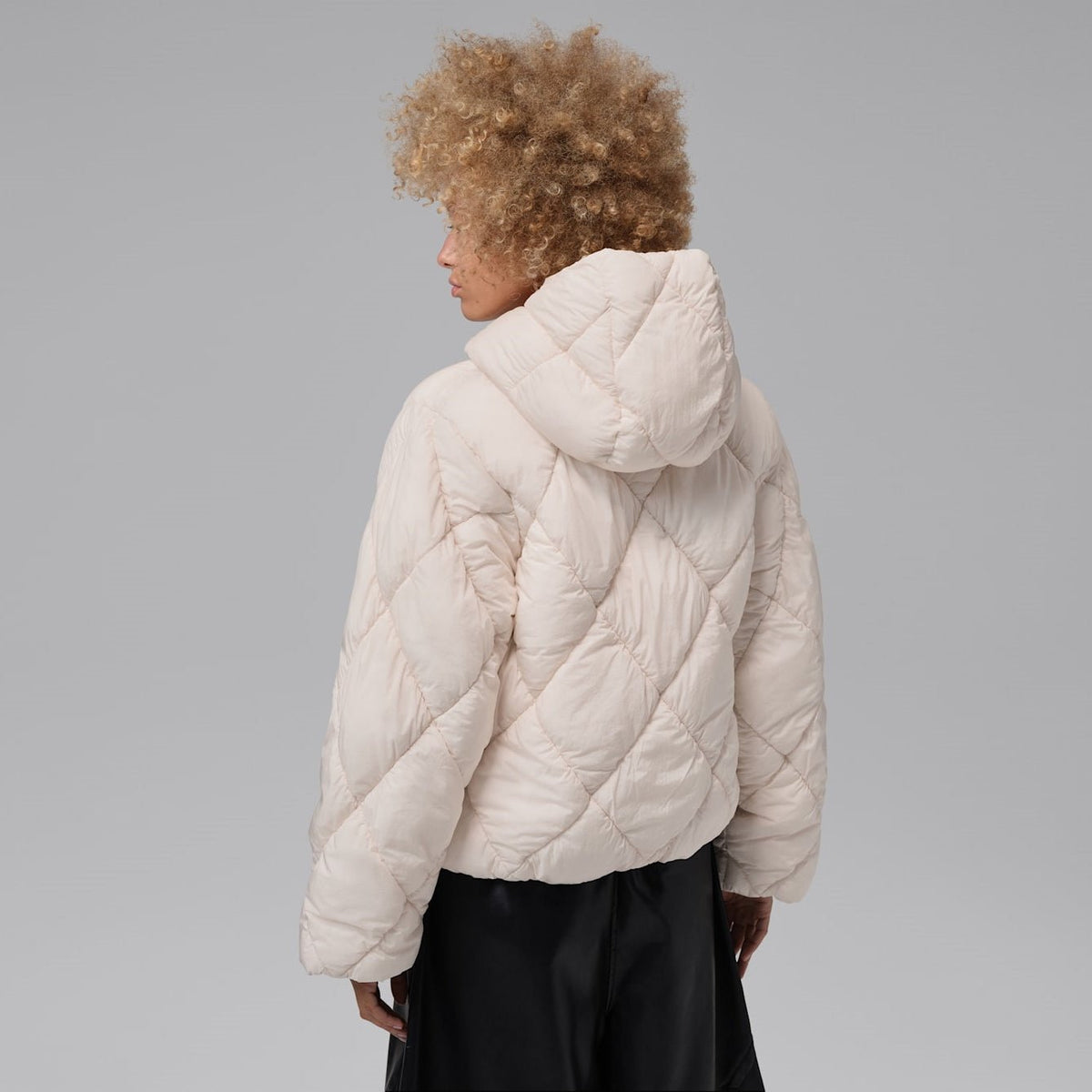 Дамско яке Jordan Brooklyn Puffer Jacket - IM7234-272 отзад