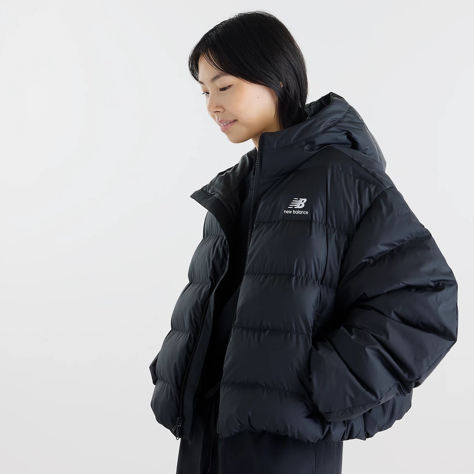 Дамско яке New Balance Boston Puffer Jacket - WJ62V5SNBK отпред