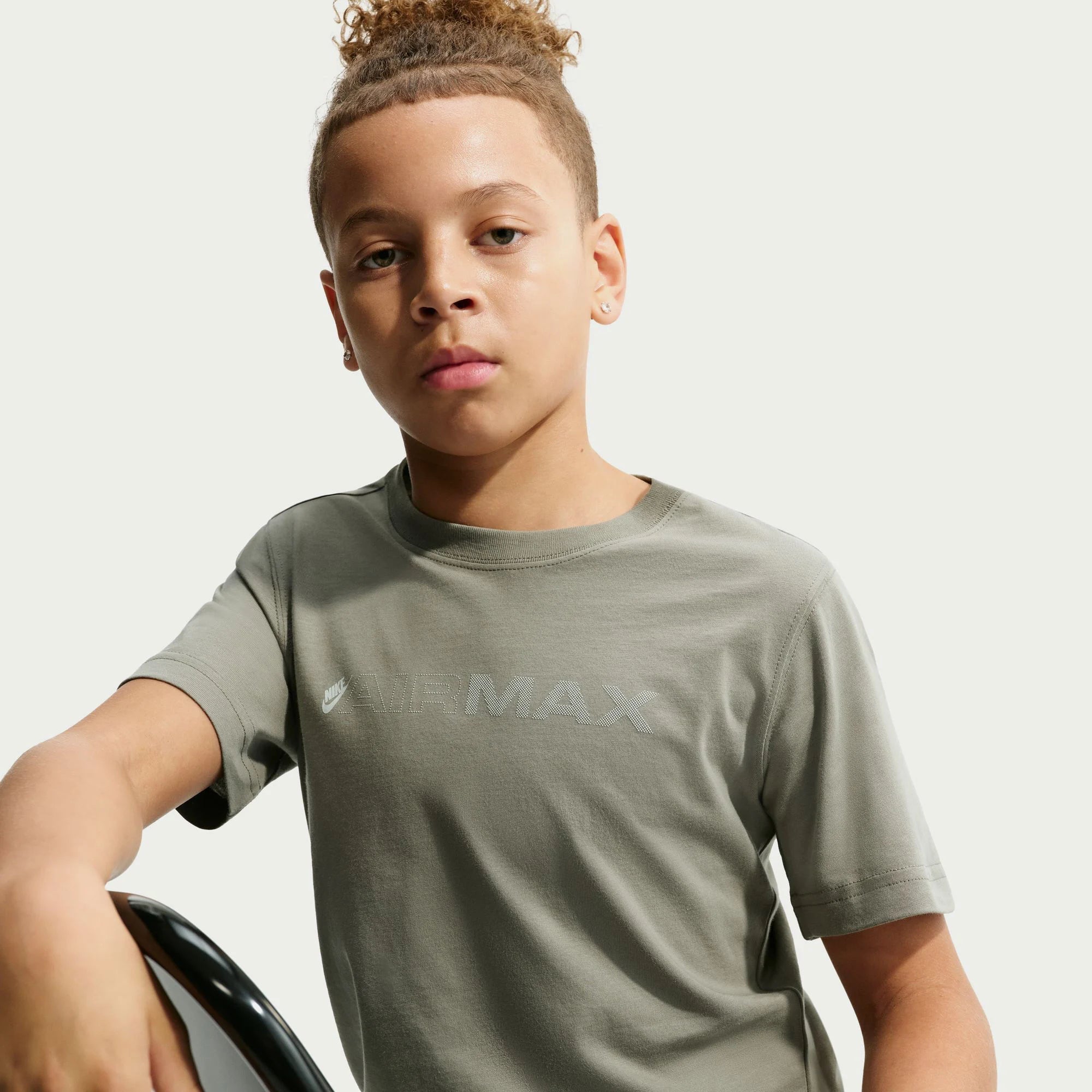 Детска тениска Nike Sportswear Air Max T-Shirt IO1157-320 отпред