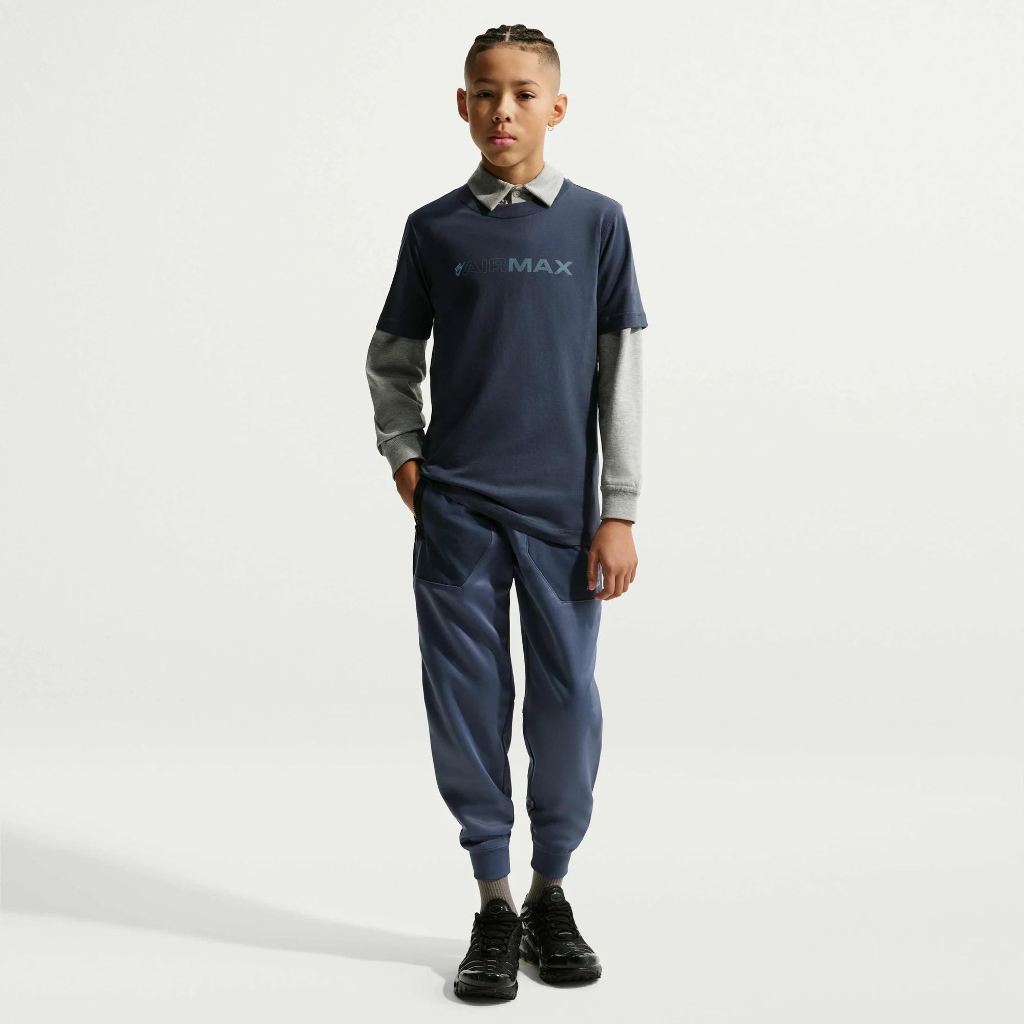 Детска тениска Nike Sportswear Air Max T-Shirt - IO1157-437 модел отпред