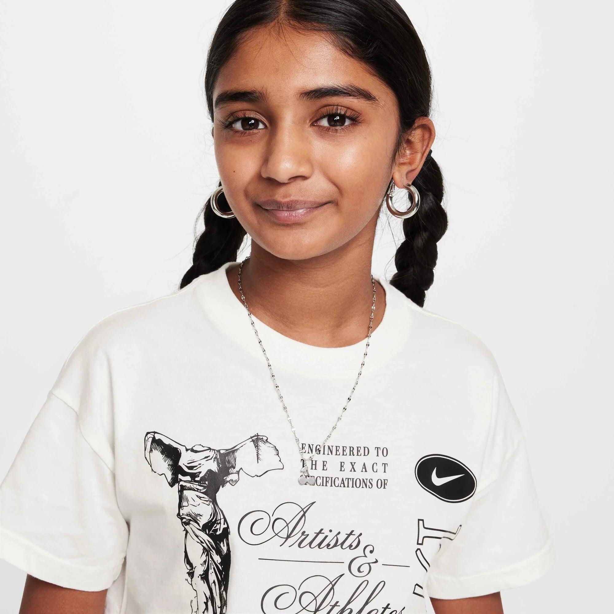 Детска тениска Nike Sportswear Older Kids' (Girls') Dance Tee - HM6306-133 детайл отпред